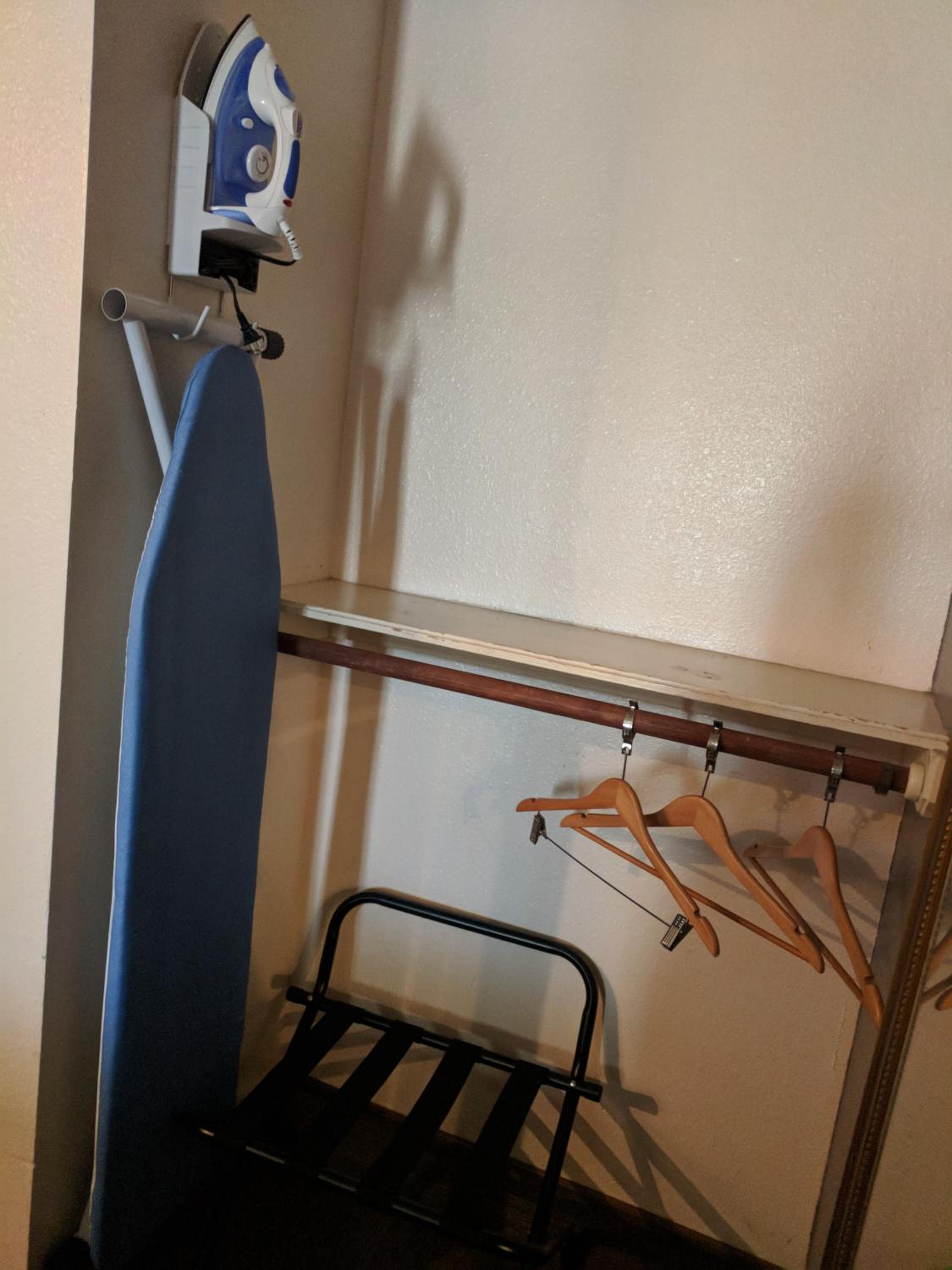 King Room - Disability Access photo 3