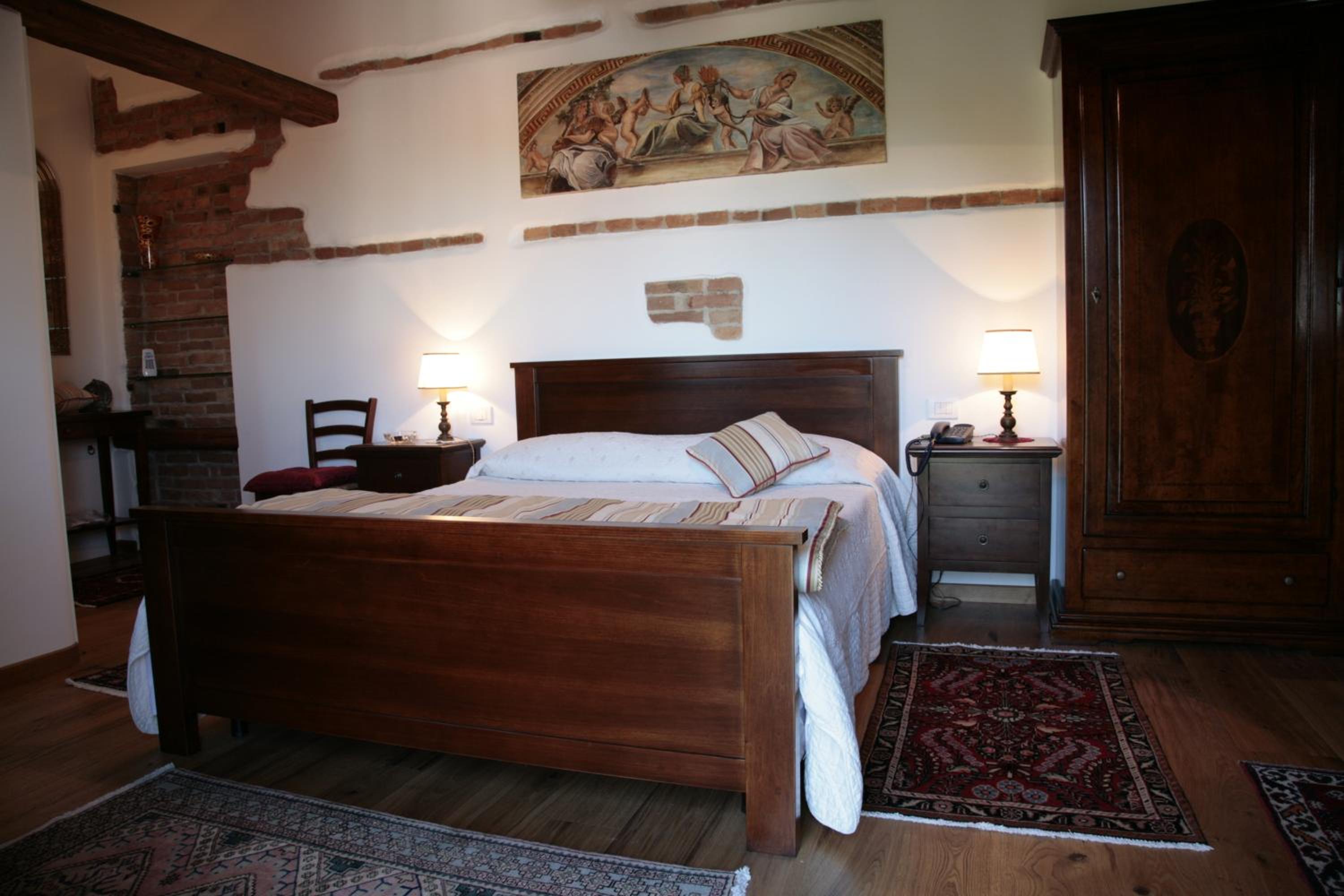 Double Room - Photo 3