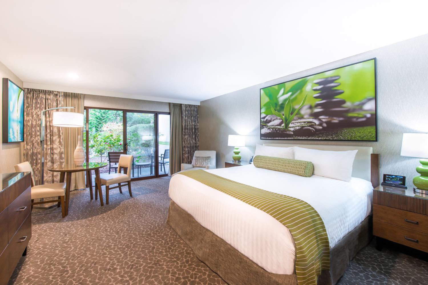 Deluxe King Room - Photo 3