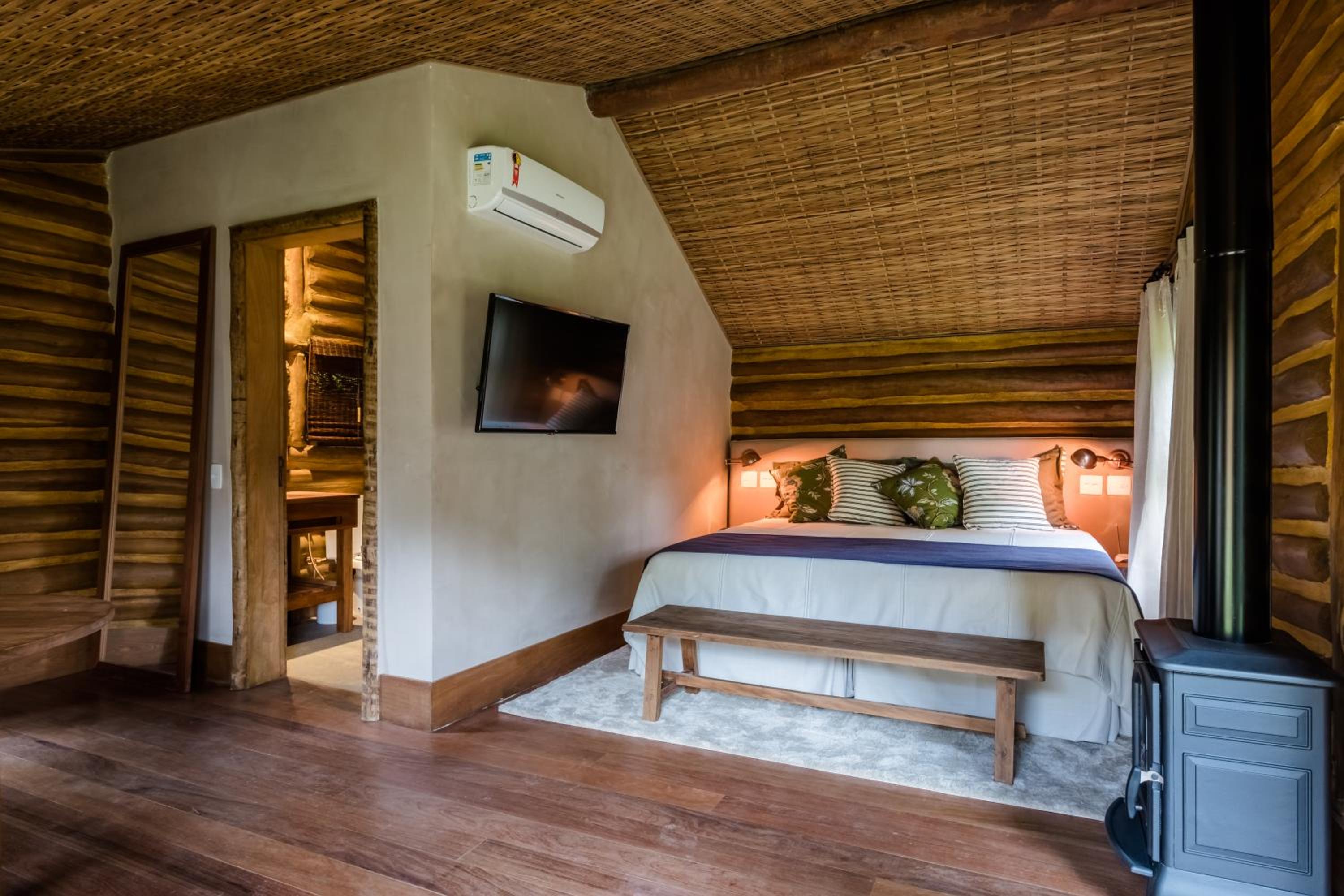Standard Chalet