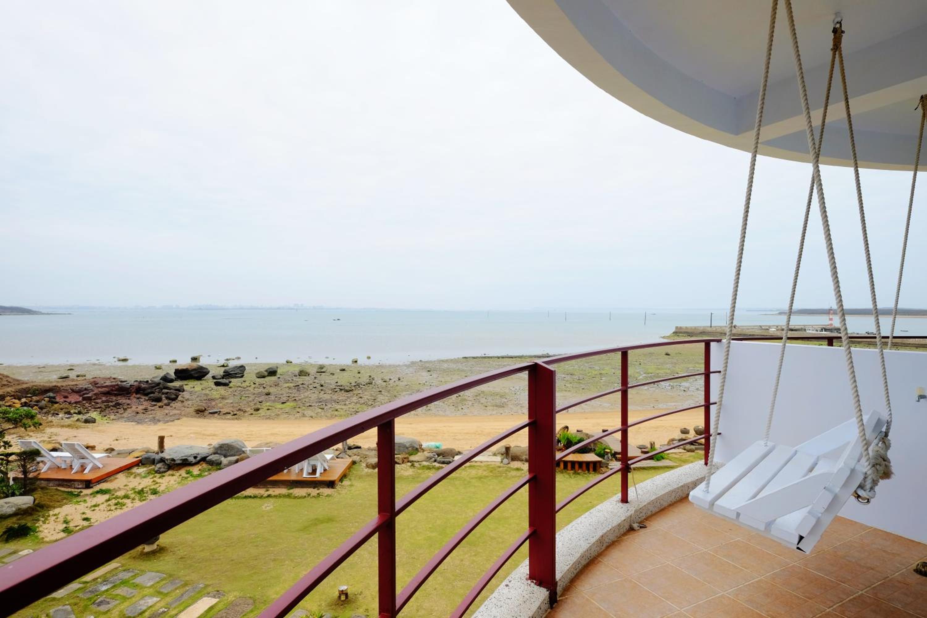Double Room with Balcony and Sea View photo 3