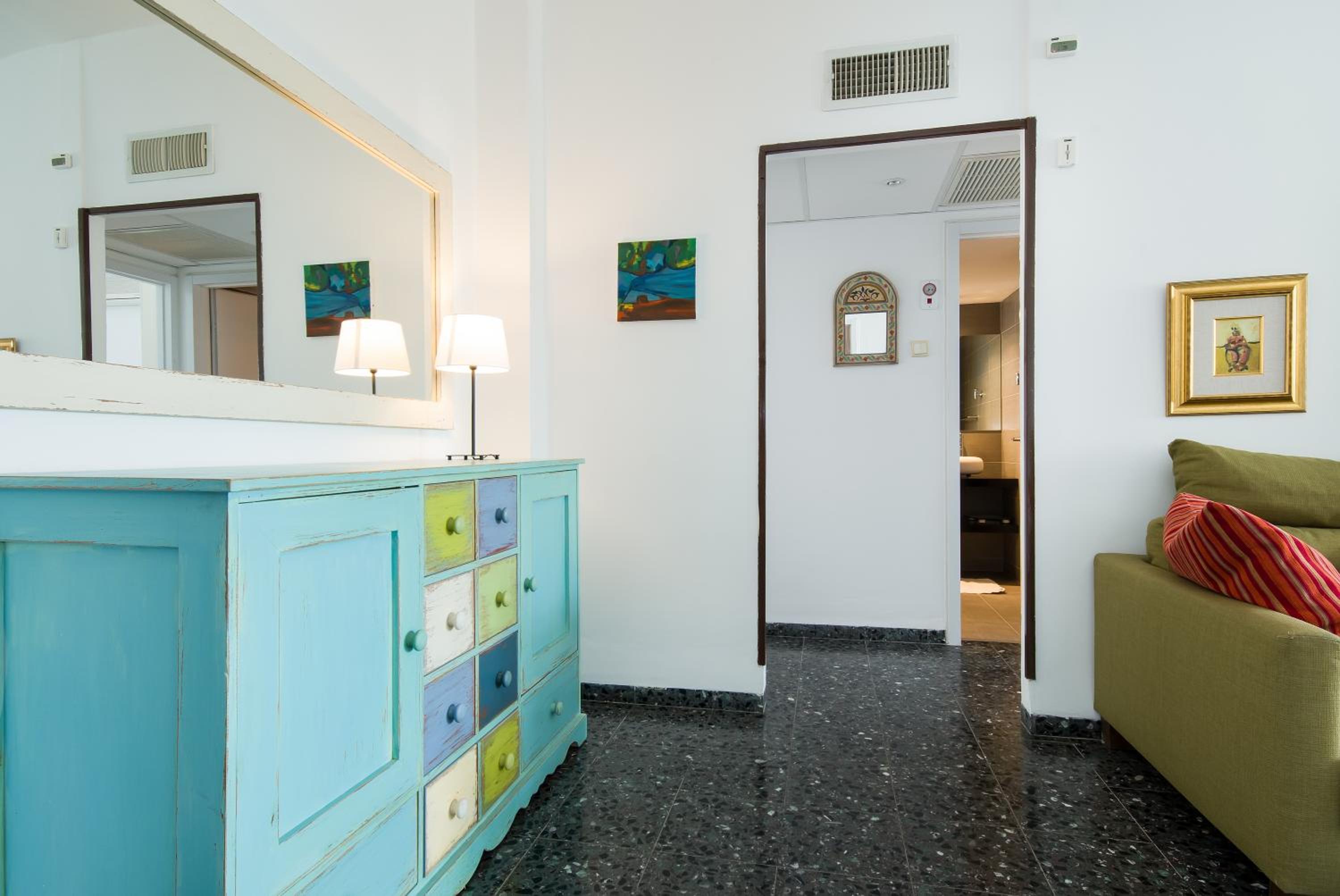 Three-Bedroom Apartment - Photo 3