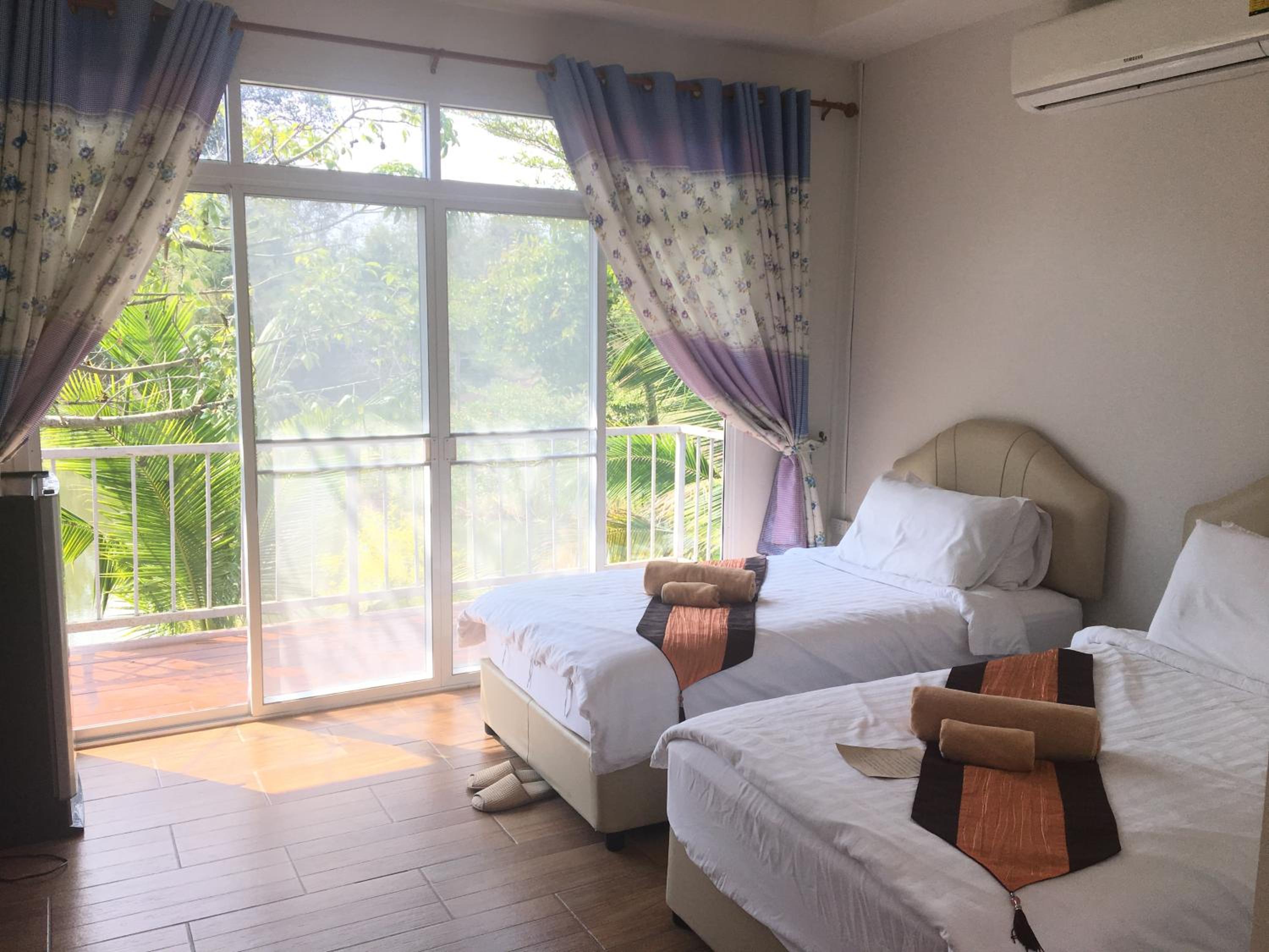 Twin Room with Balcony