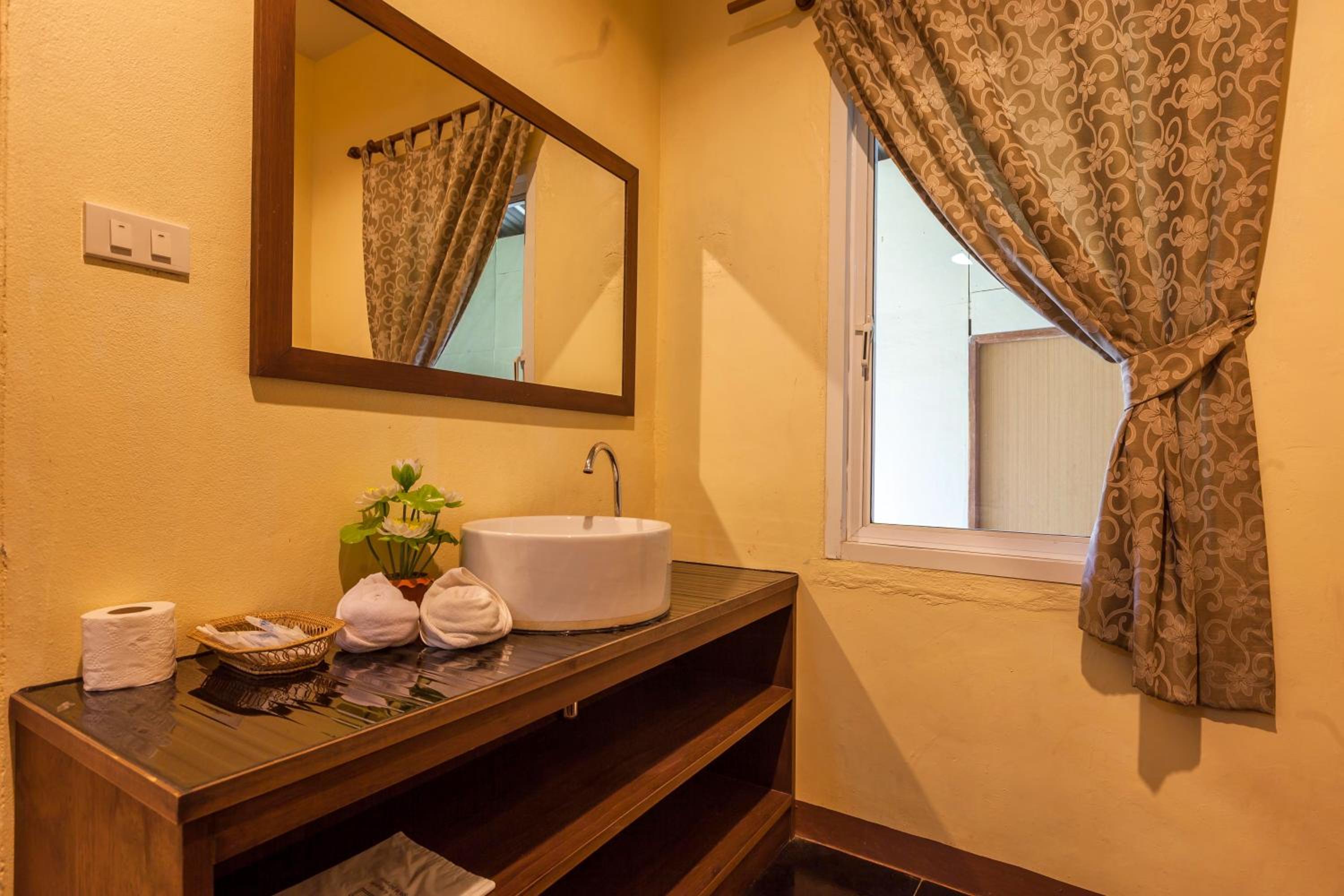 Standard Double Room - Photo 2