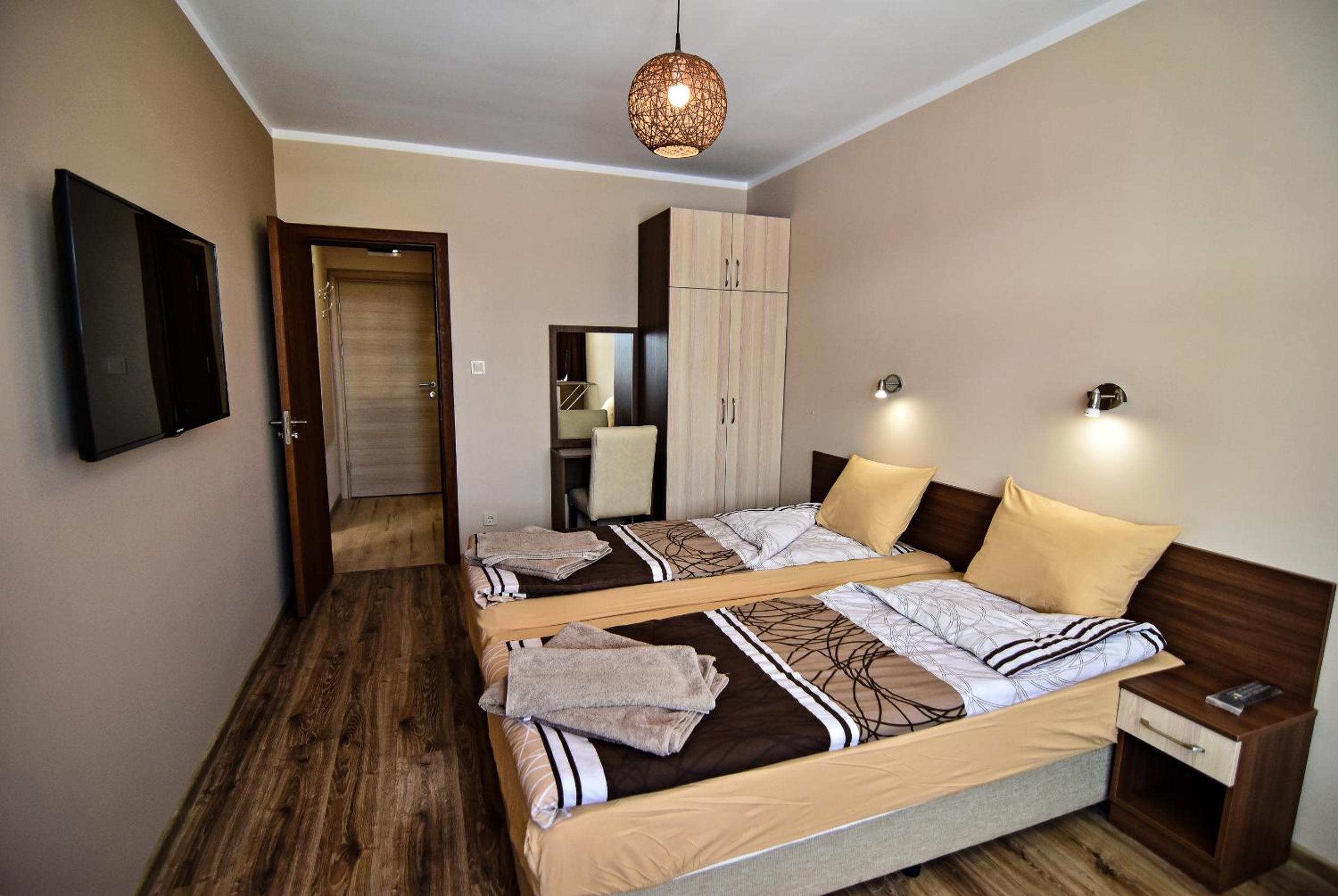 One-Bedroom Apartment with Balcony photo 1