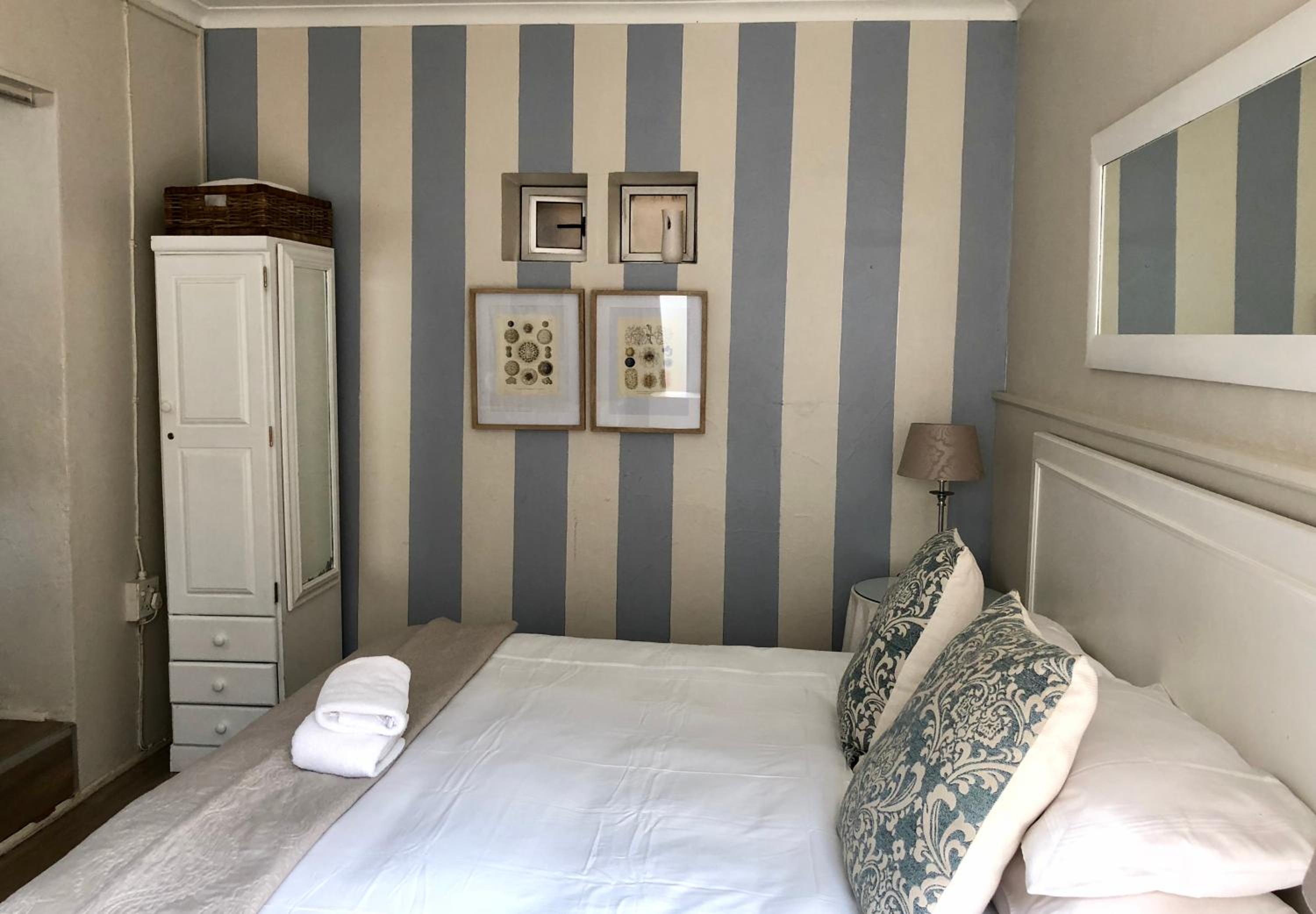 Standard Twin Room photo 1