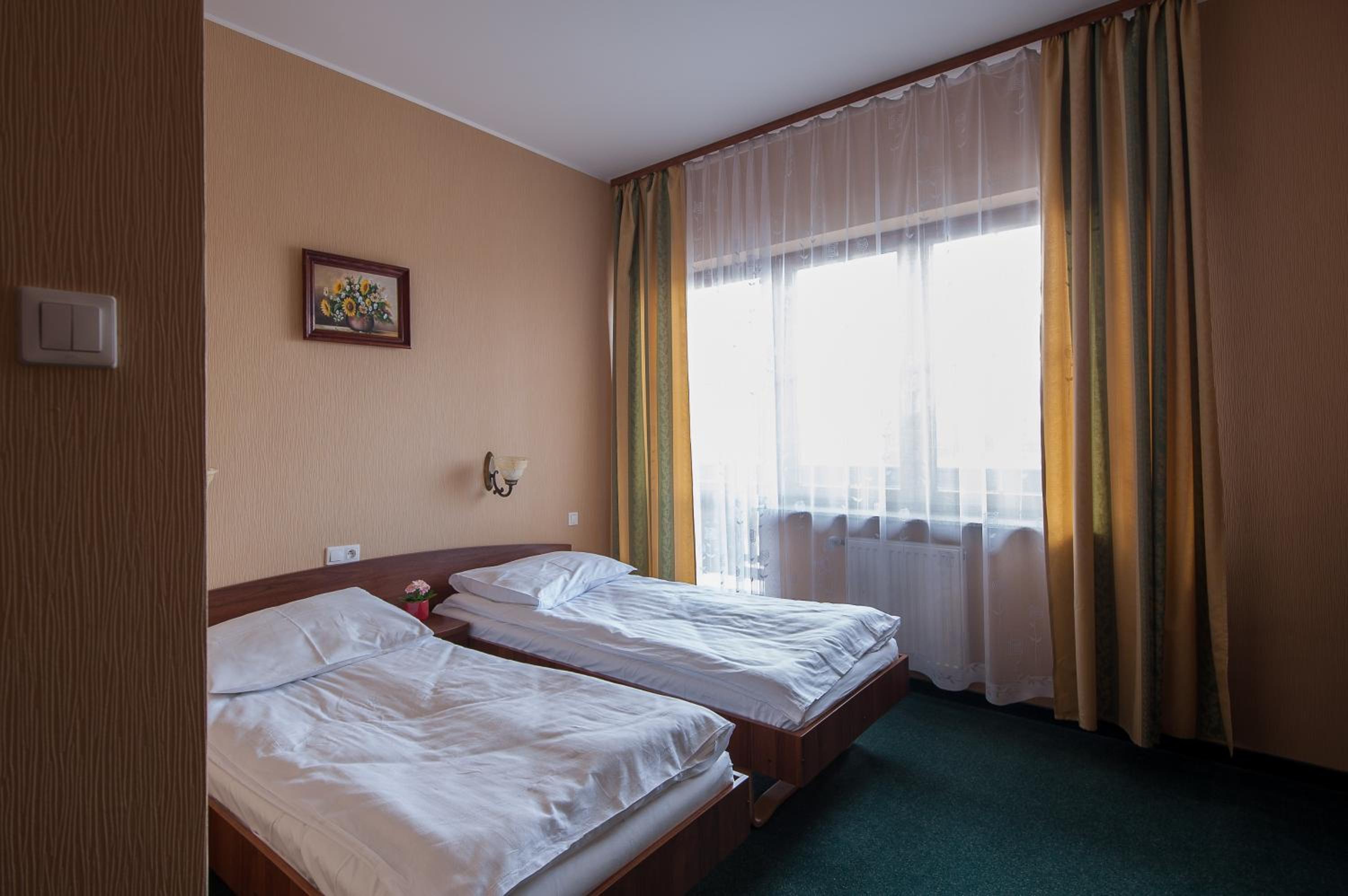 Deluxe Double Room (1 Adult) photo 2