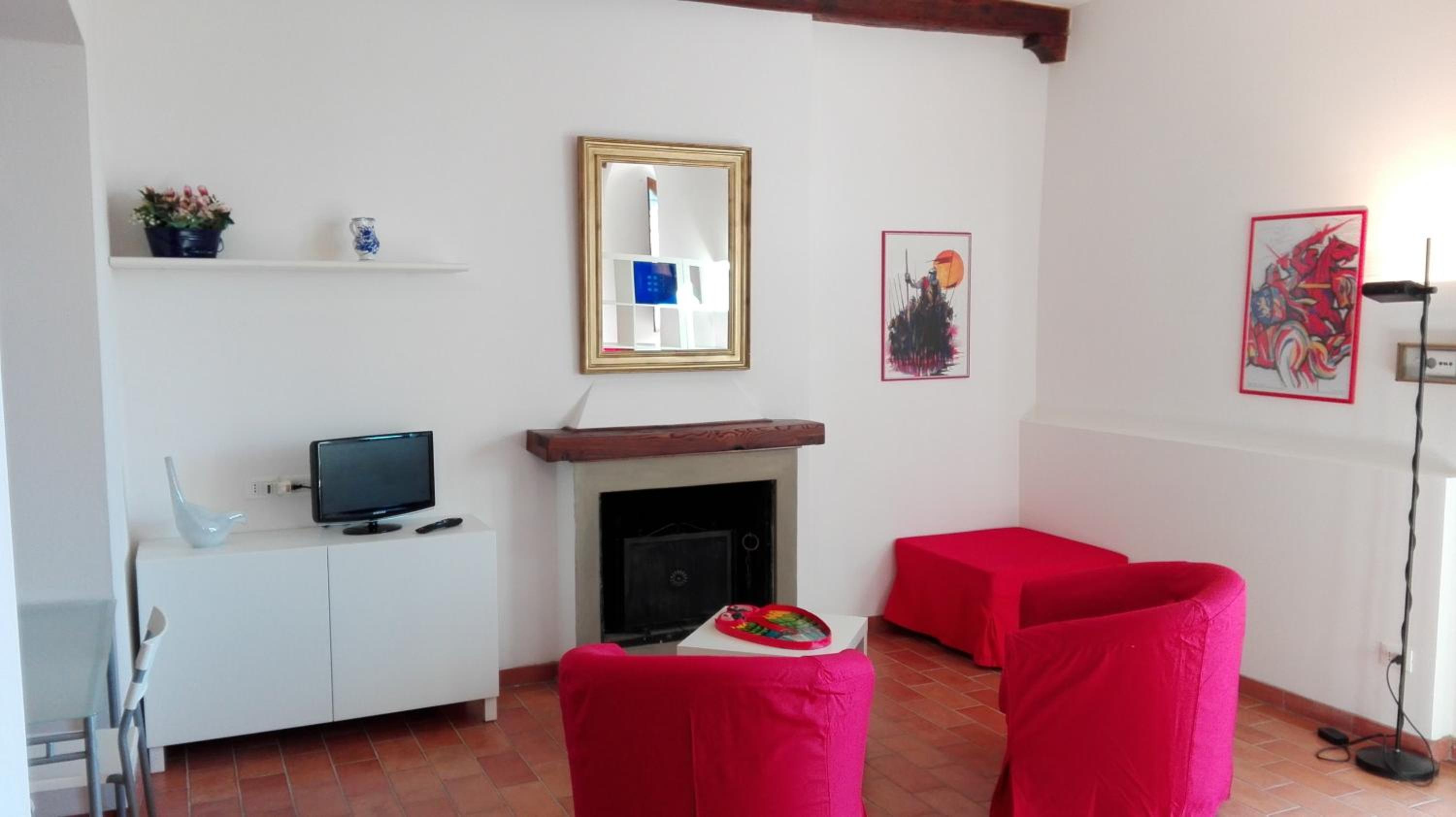 Studio Apartment photo 1