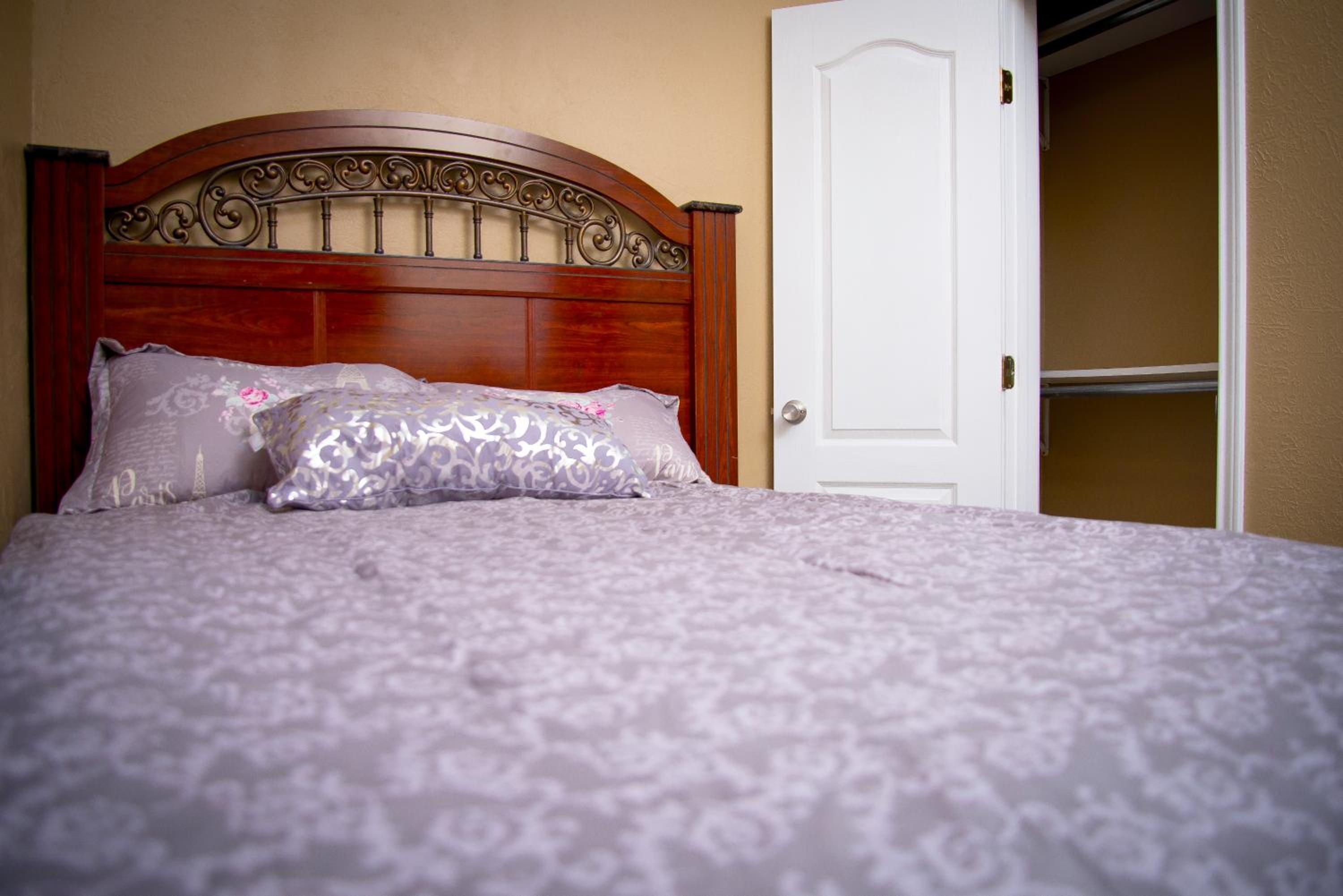 One-Bedroom House photo 2