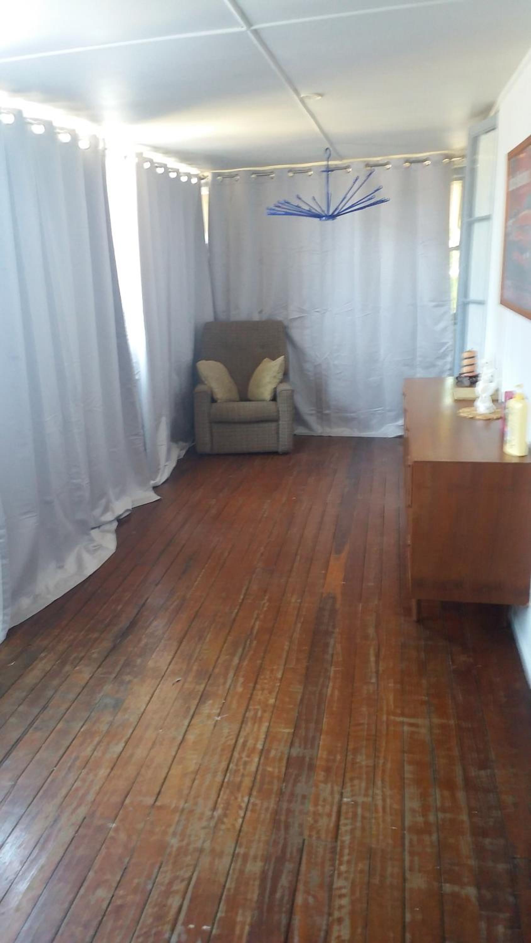Four-Bedroom House photo 3