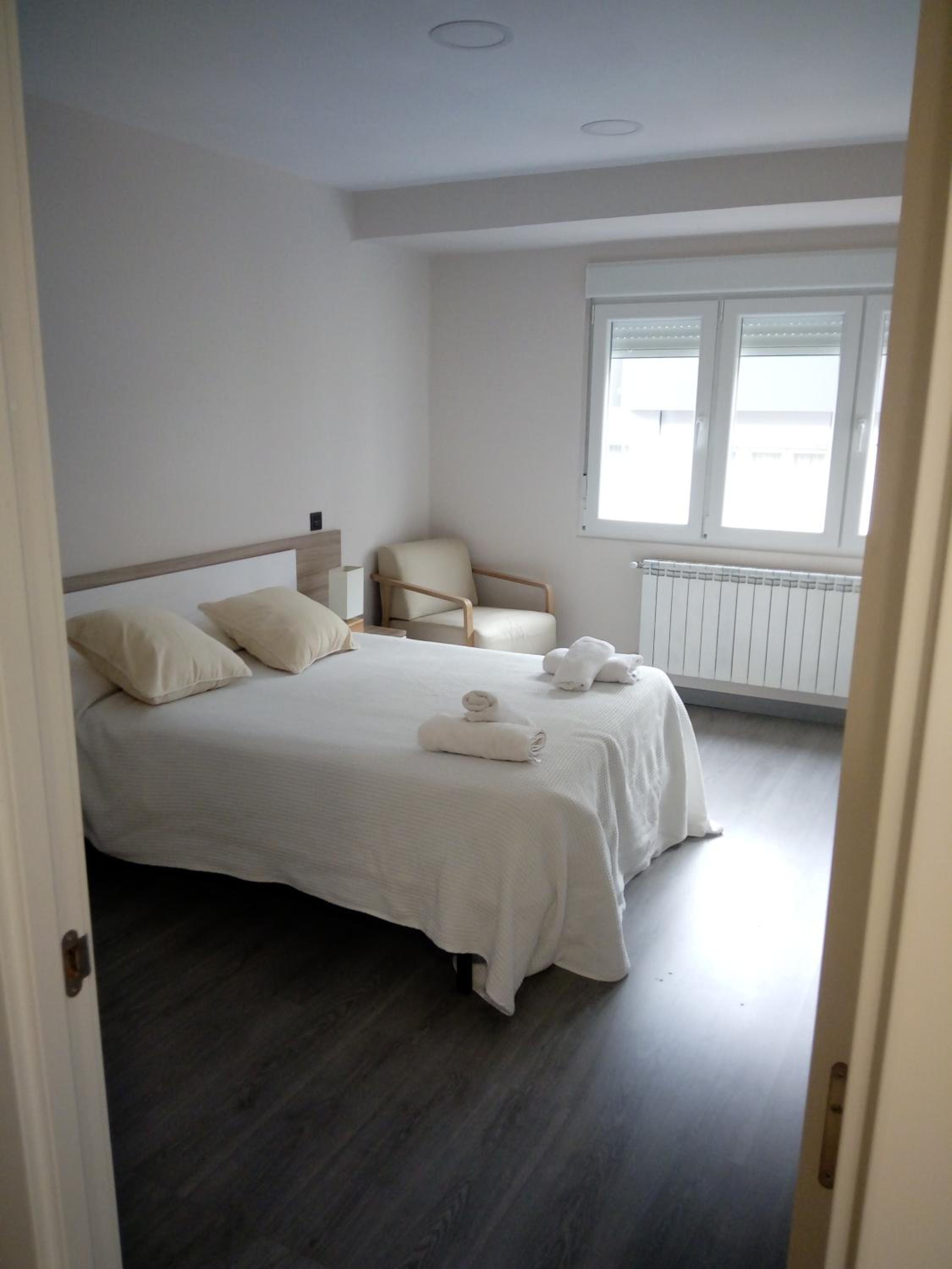 Apartamento de tres habitaciones 3ºI
