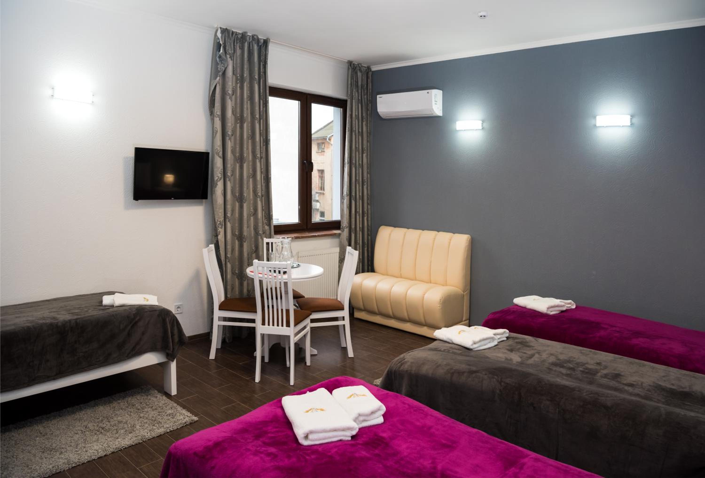 Quadruple Room photo 2