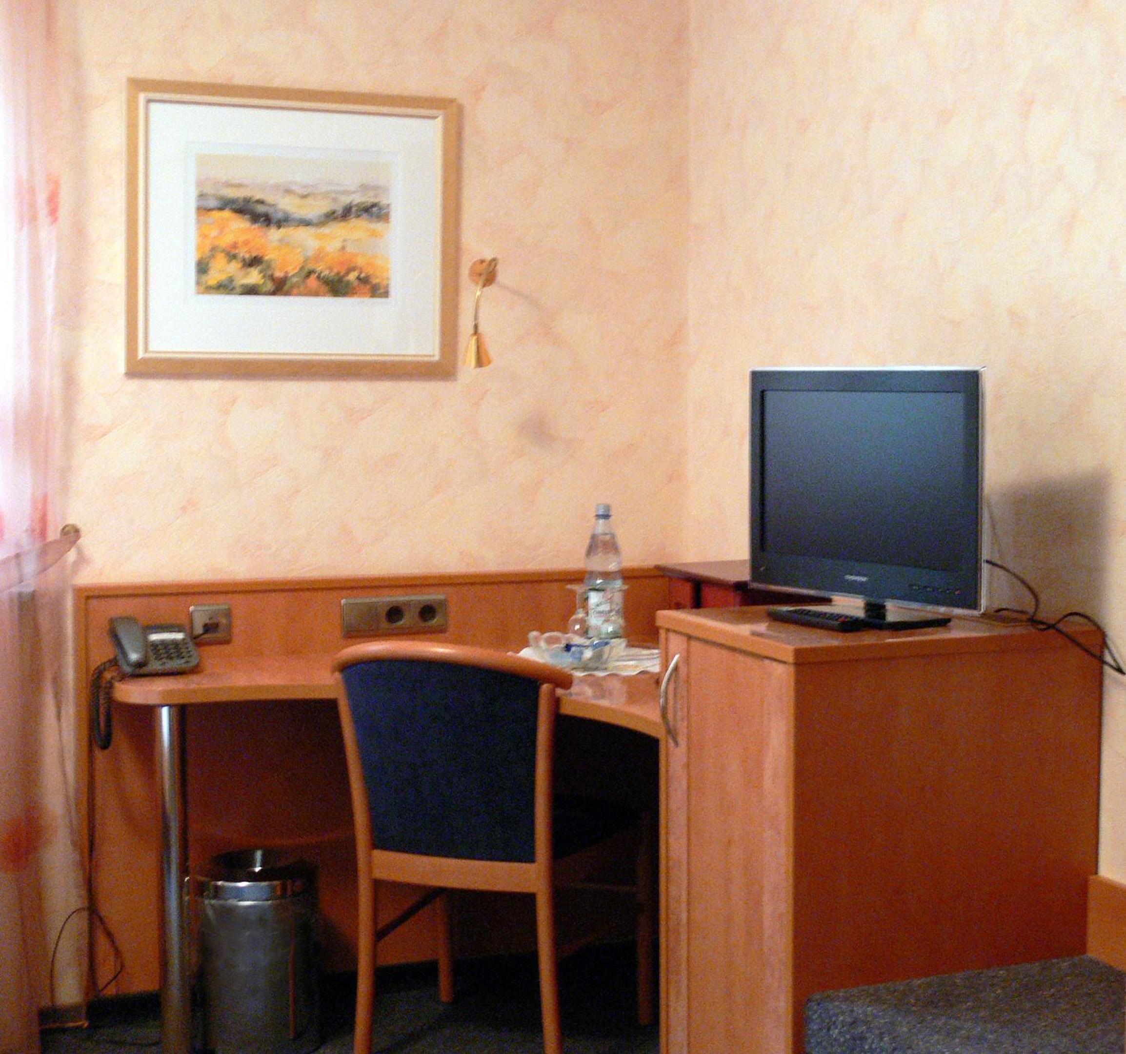 Double Room - Photo 6