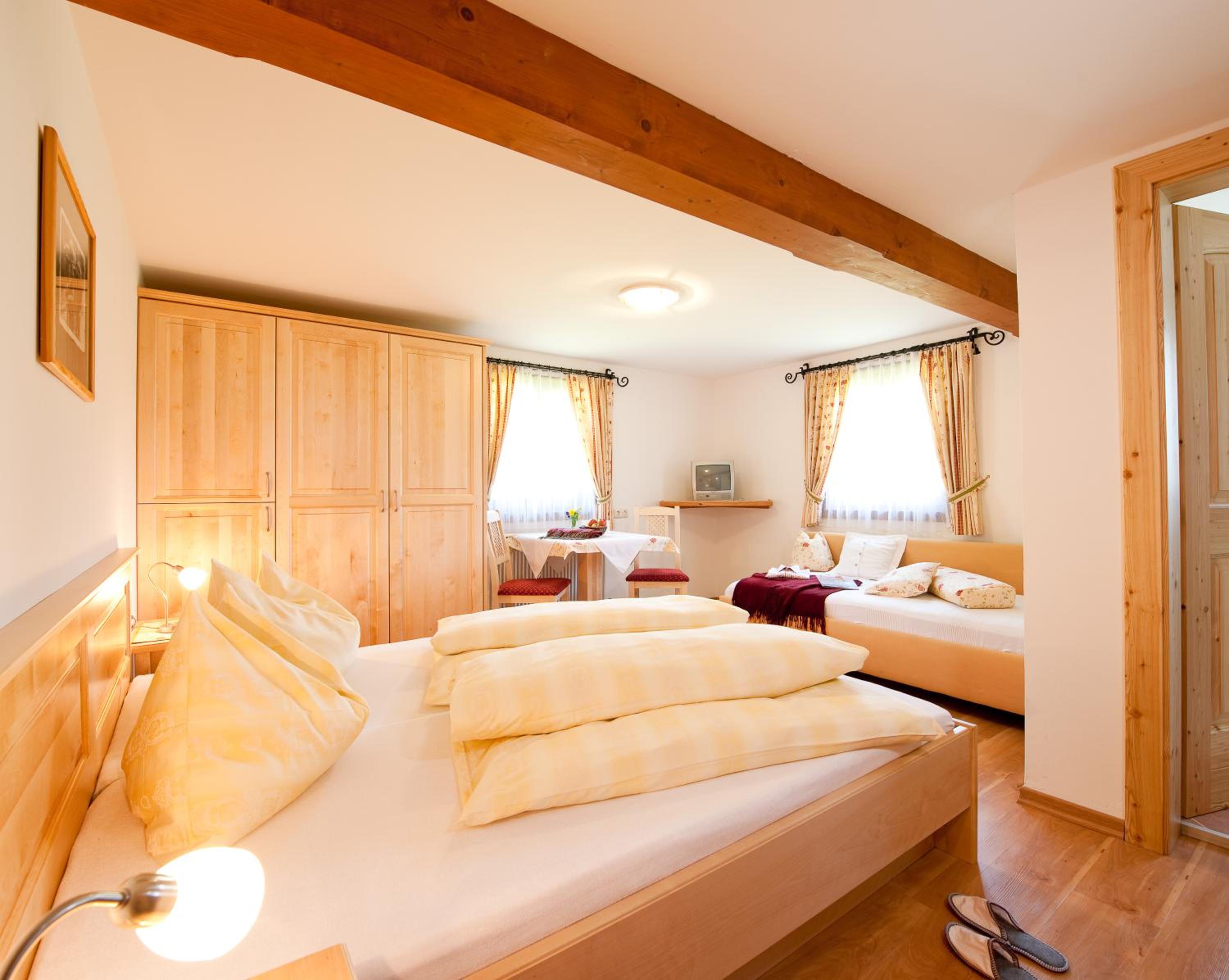 Deluxe Double Room photo 3