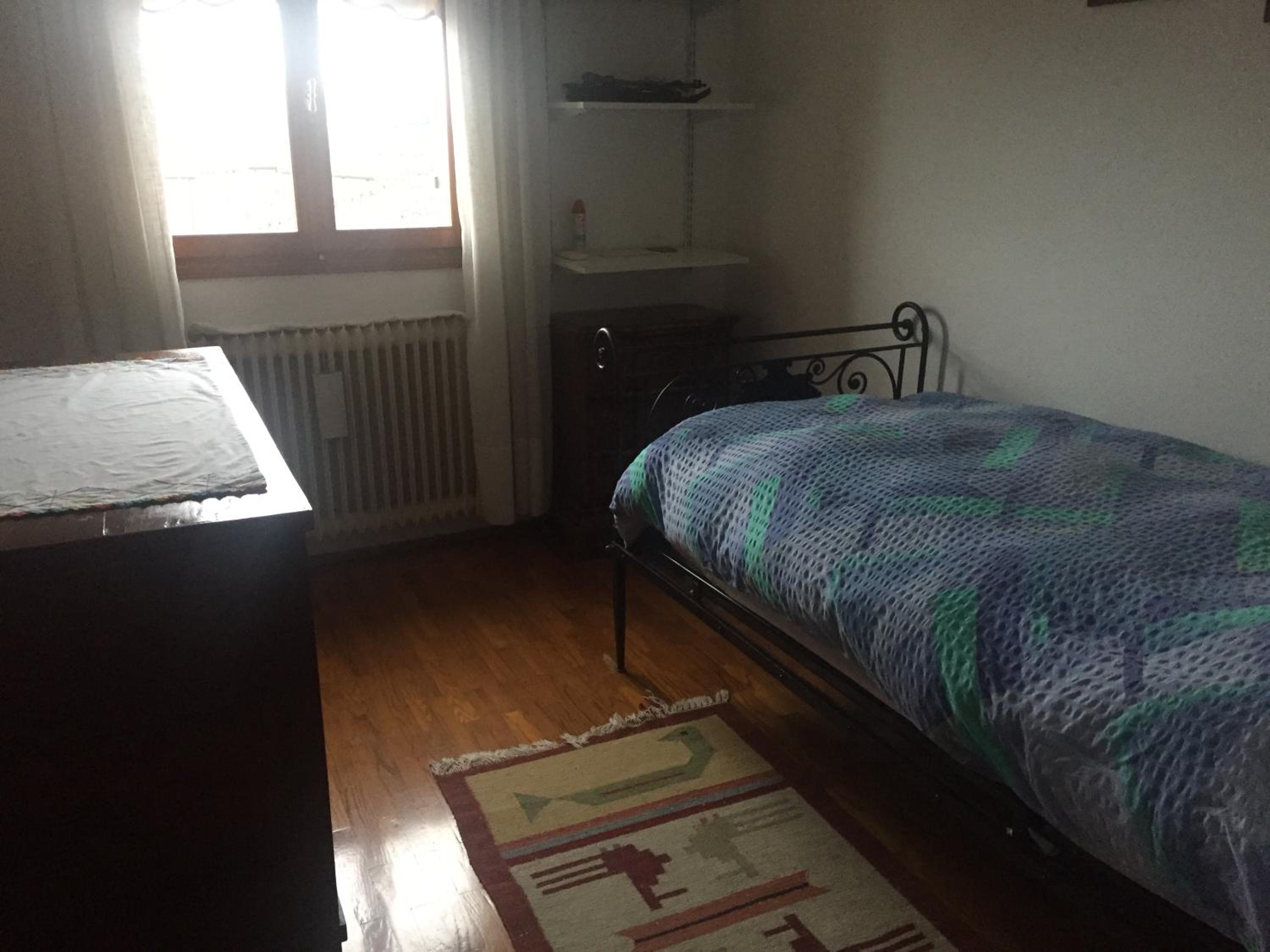 Standard Single Room With Shared Bathroom photo 2