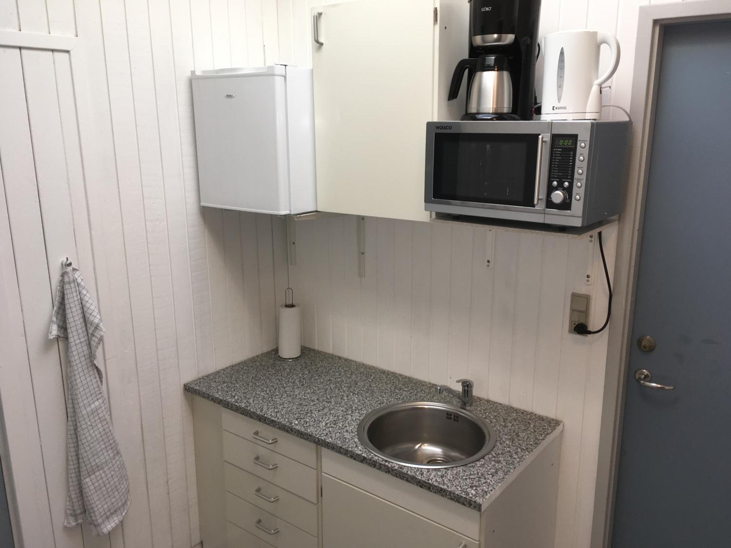 Big Studio Apartment with Private Bathroom & Kitchen photo 2