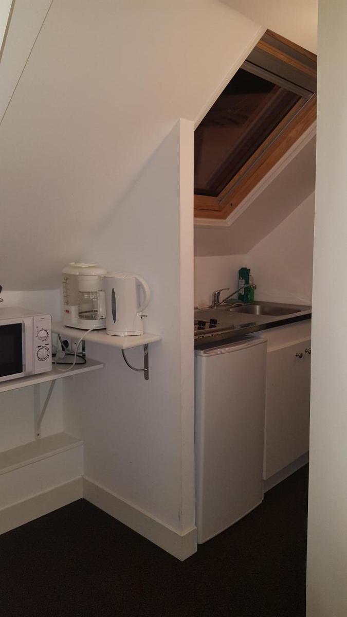 Studio with Hot Tub - Photo 2