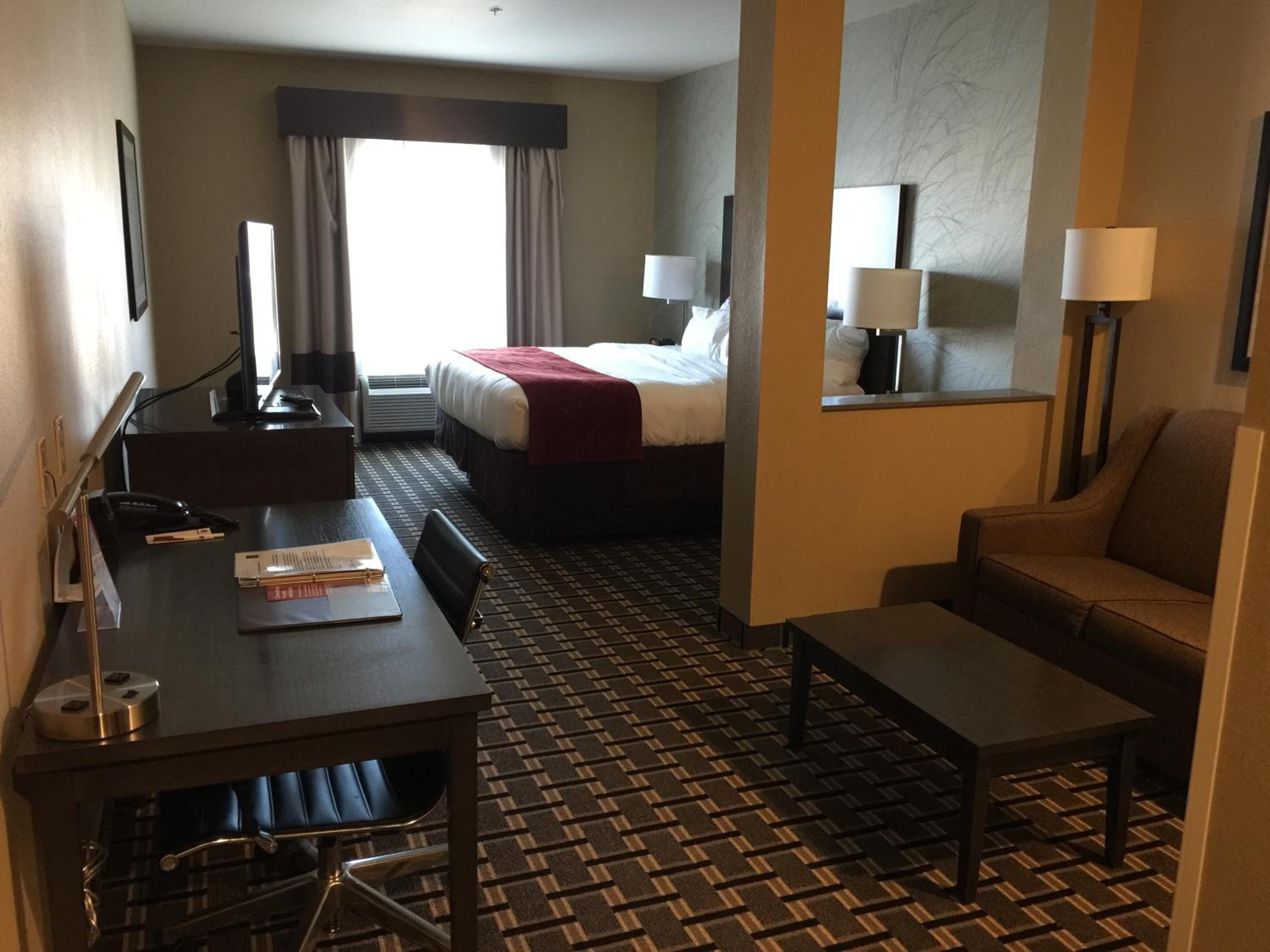Suite King with Sofa Bed - Photo 4
