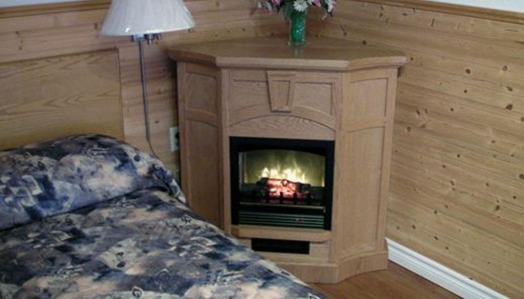 Two-Bedroom Cottage - Photo 4