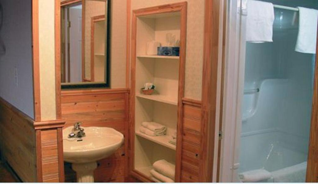 Double Room - Photo 3