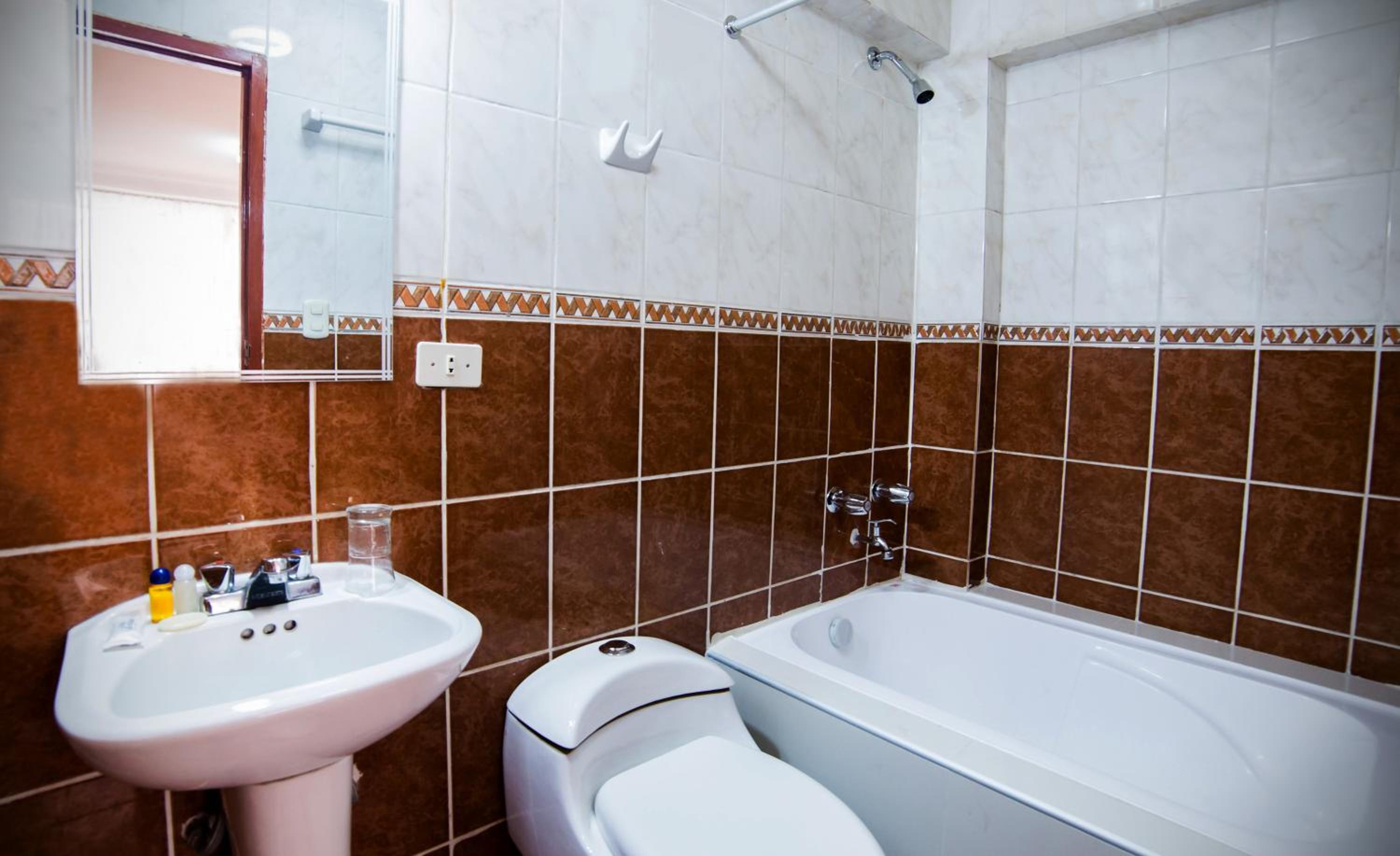 Double Room - Photo 7