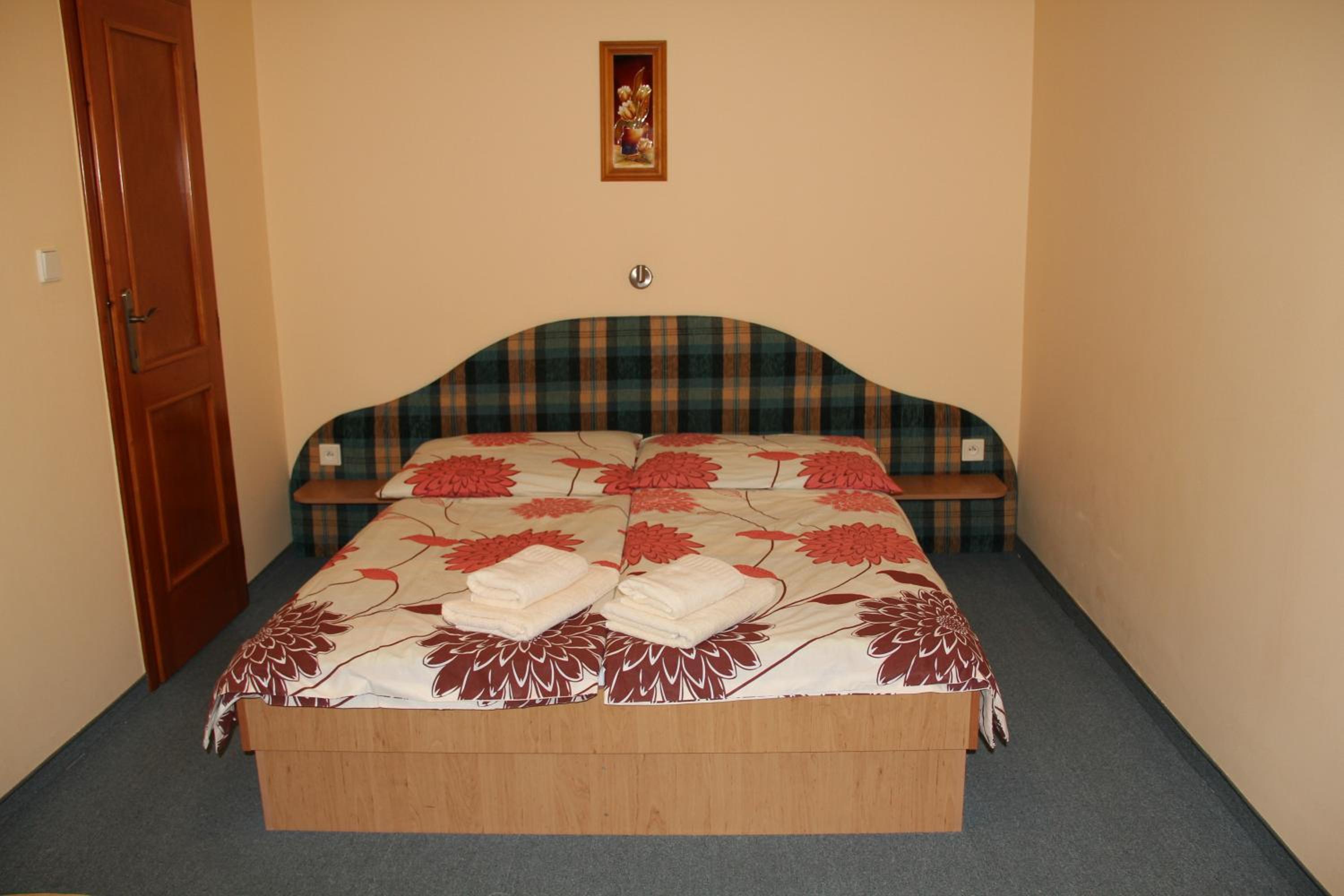 Two-Bedroom Apartment photo 3