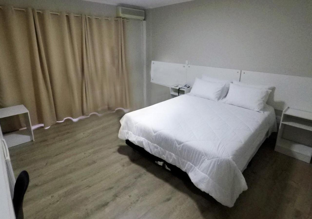 Deluxe Single Room with Balcony photo 3