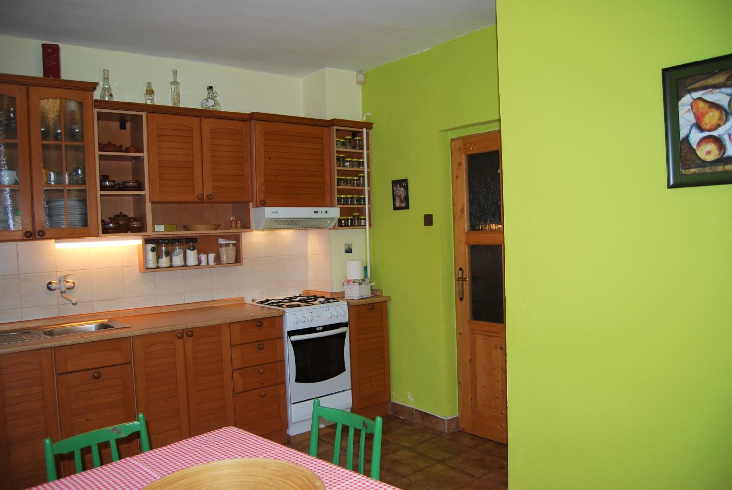 Three-Bedroom Apartment photo 2