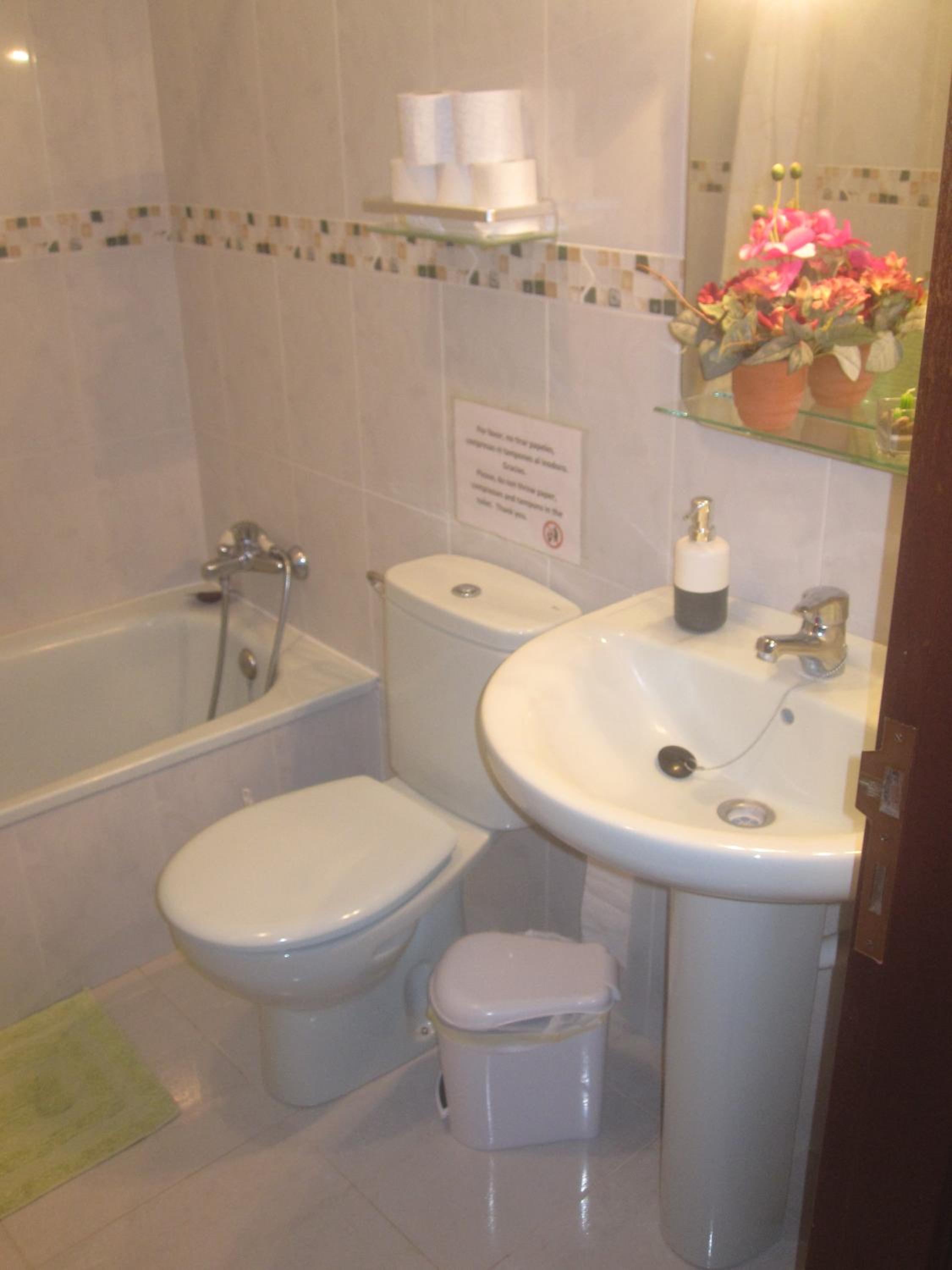 One-Bedroom Apartment - Photo 25