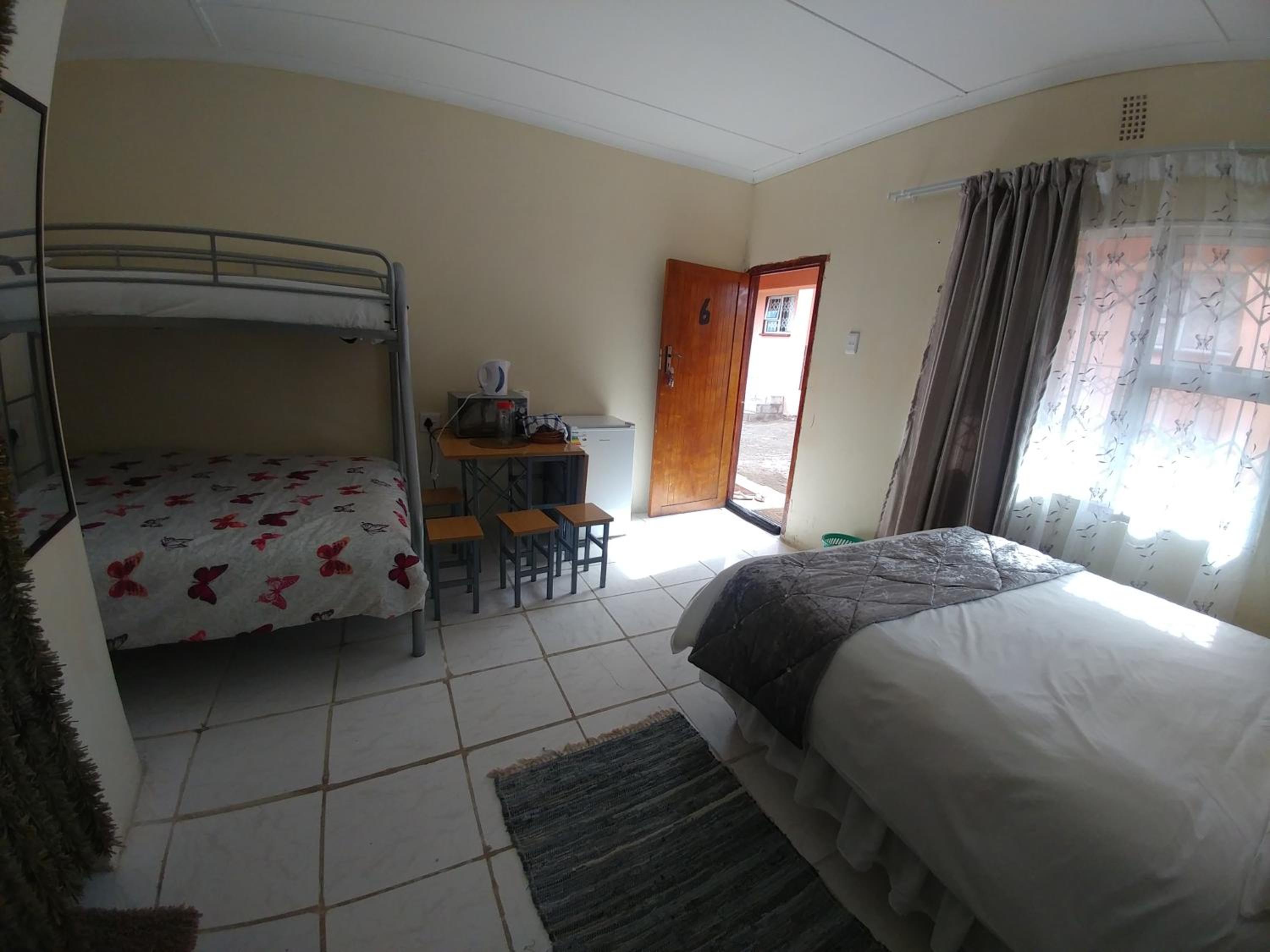 Family Room - Photo 1