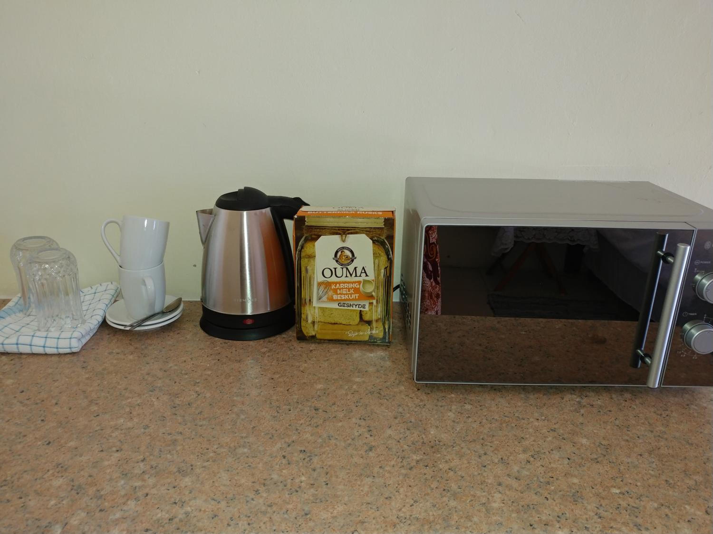 Family Room - Photo 5