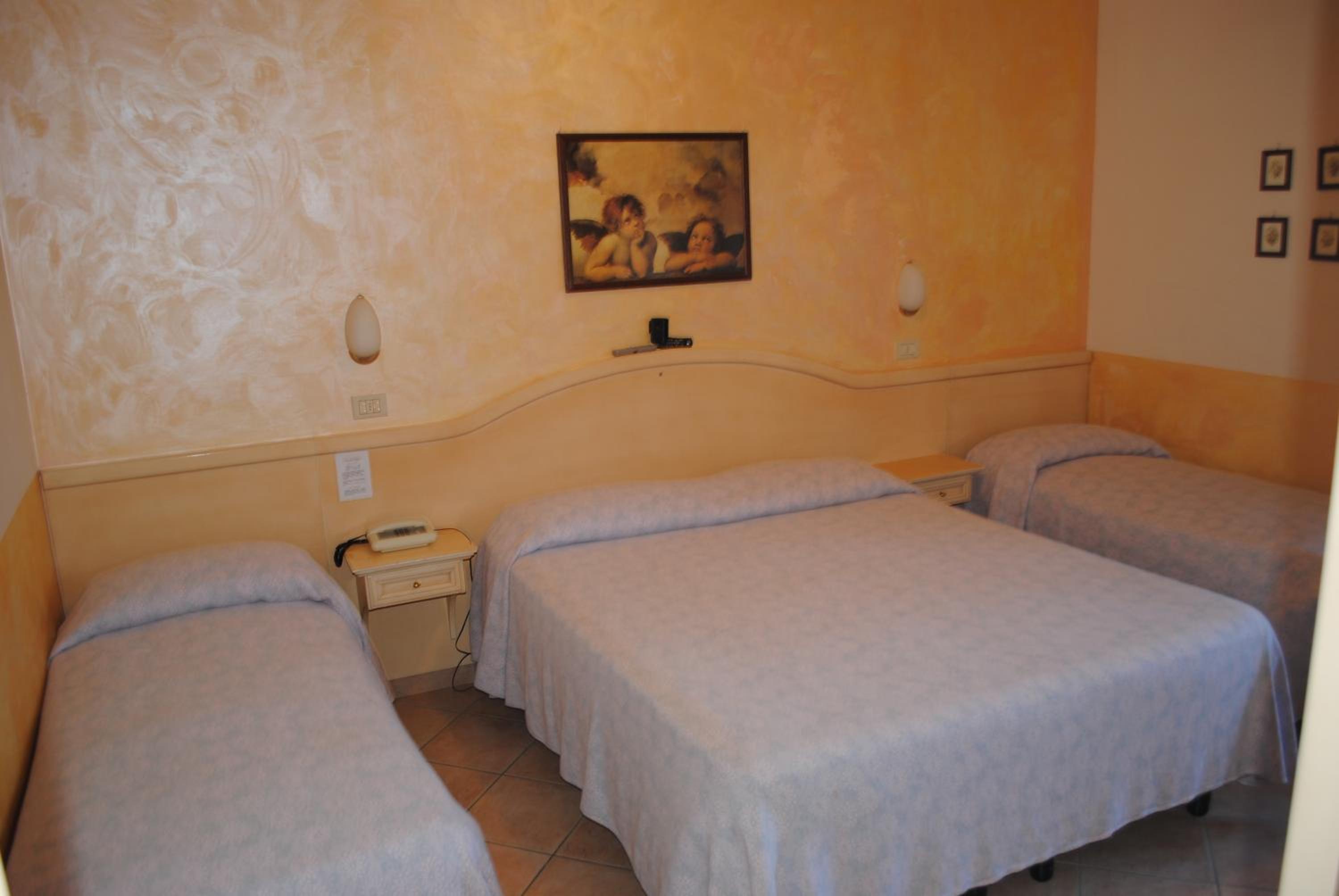 Quadruple Room photo 2