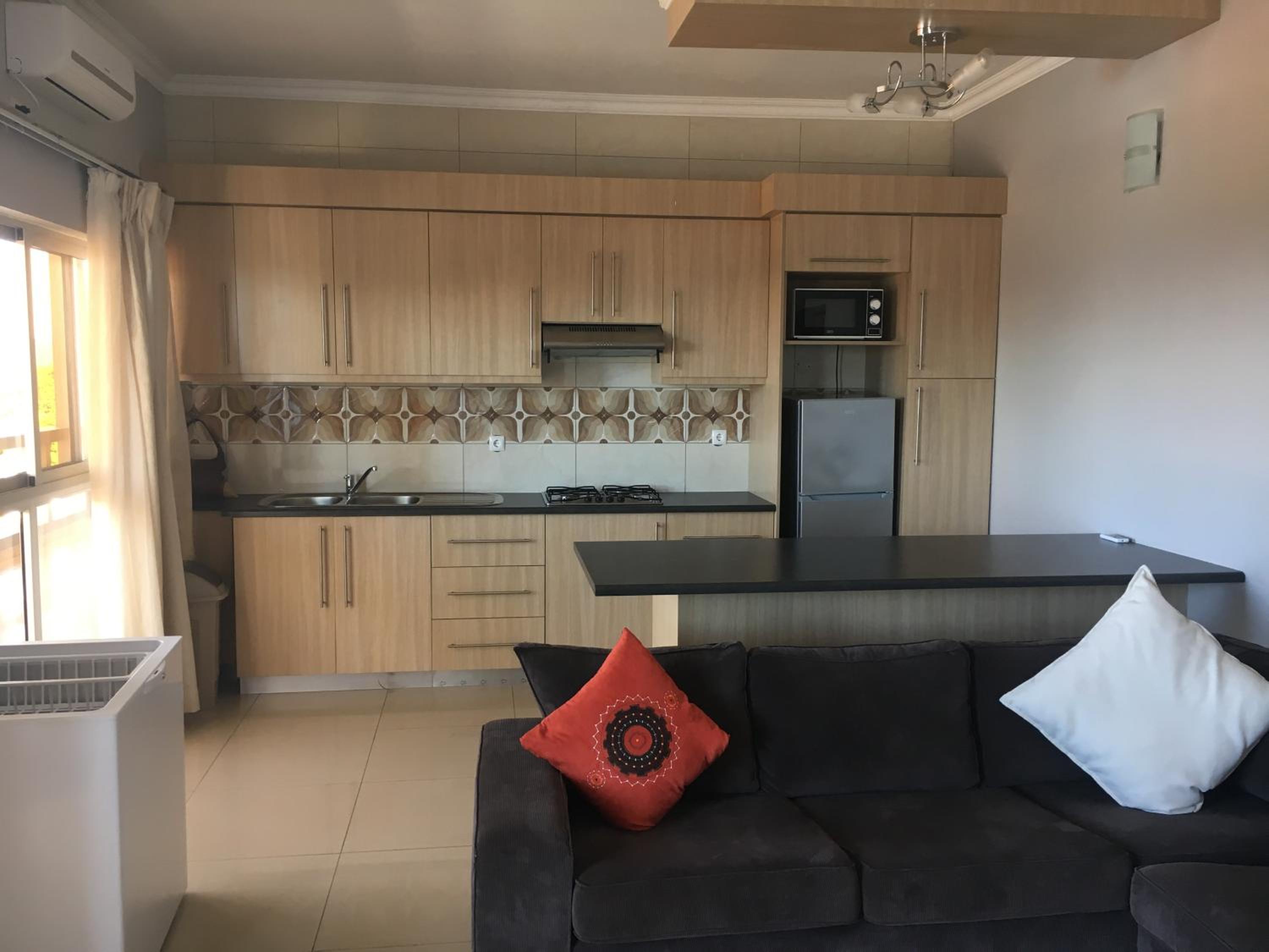Apartment photo 2