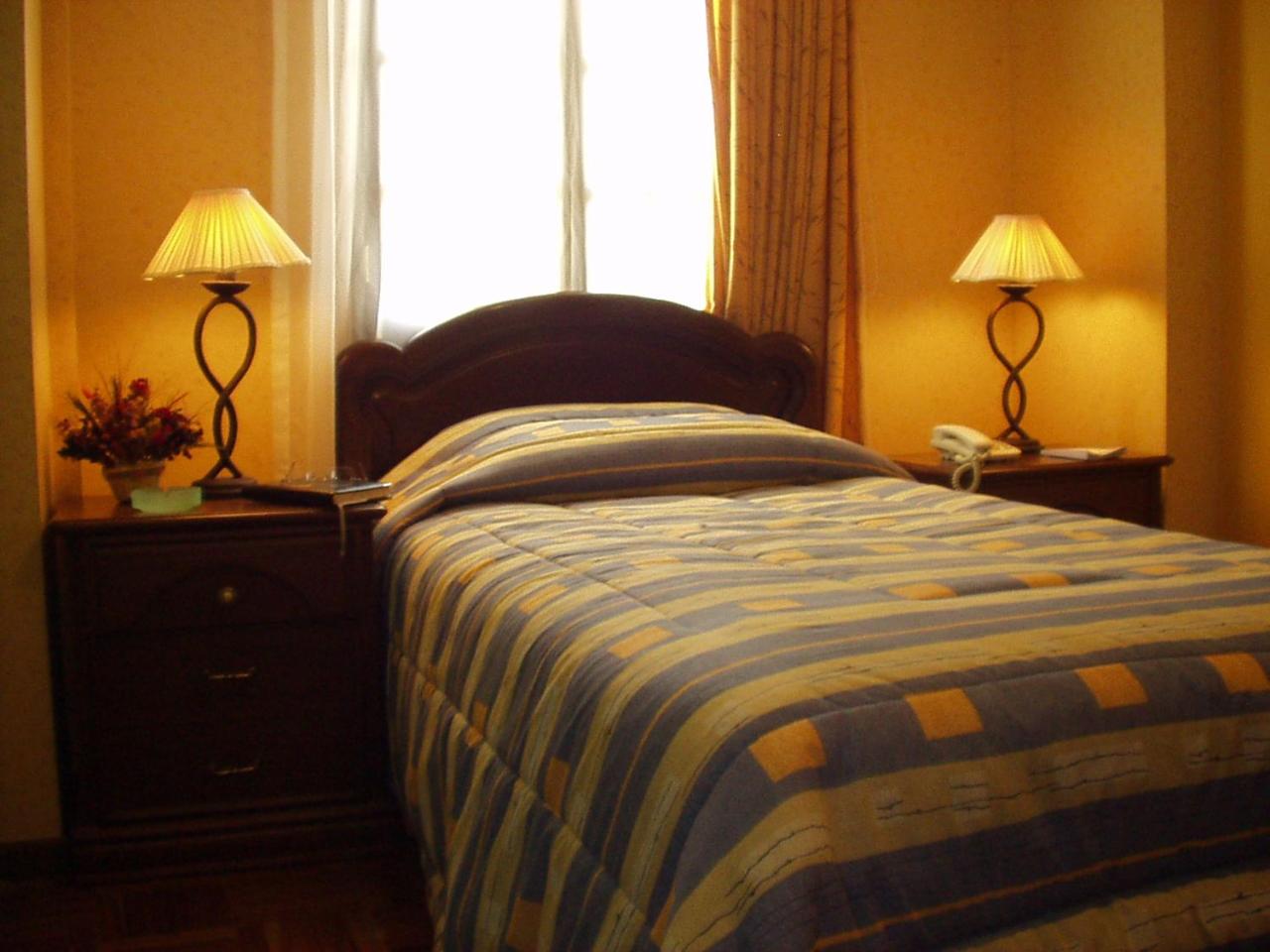 Single Room With Bathroom photo 1