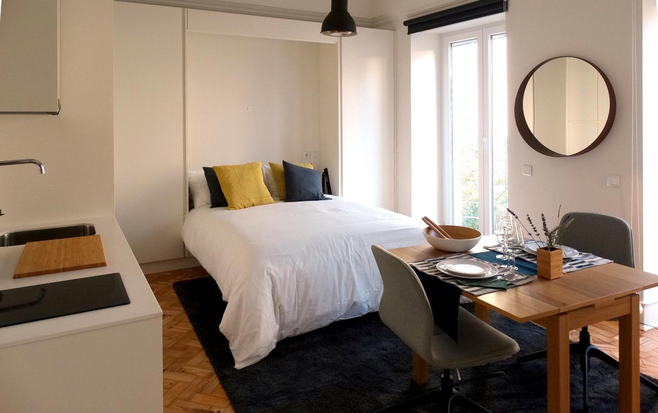 Studio Apartment