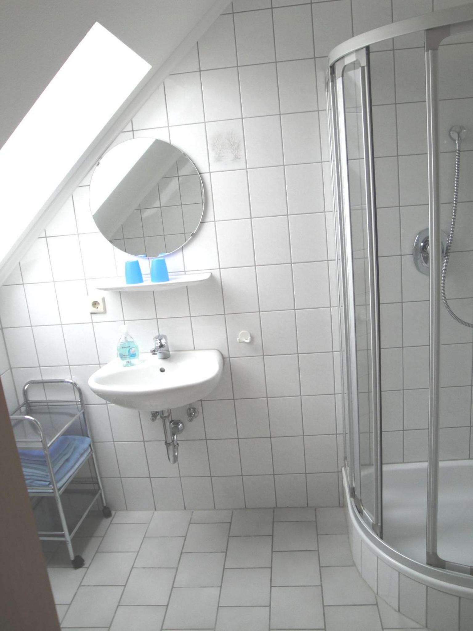 Twin Room - Photo 5