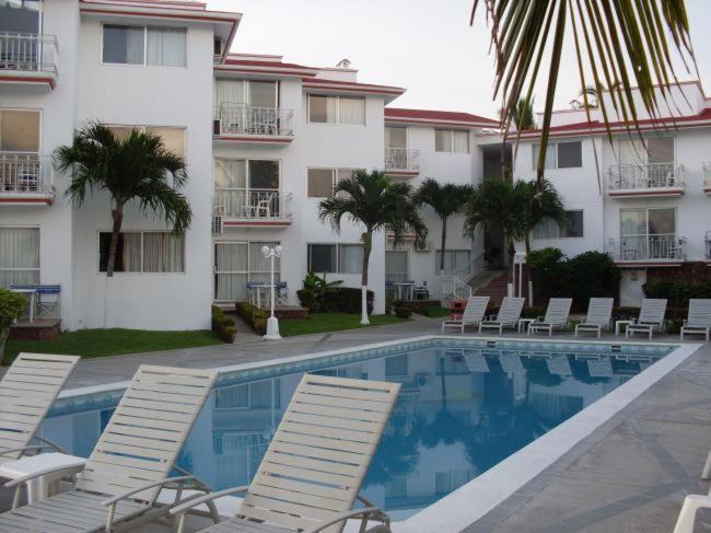 Two-Bedroom Suite with Sea View photo 2