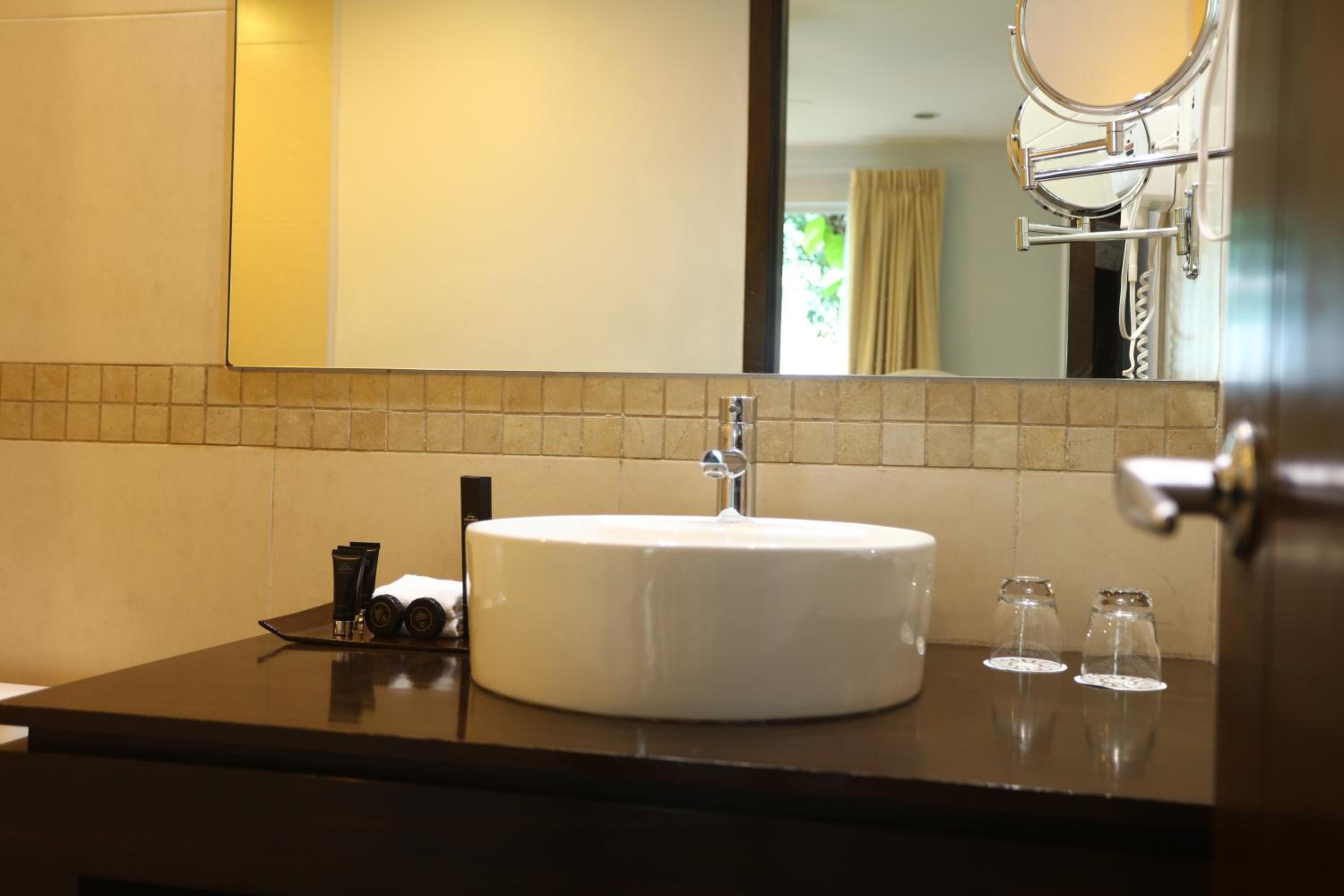 Junior Suite (2 Adults)