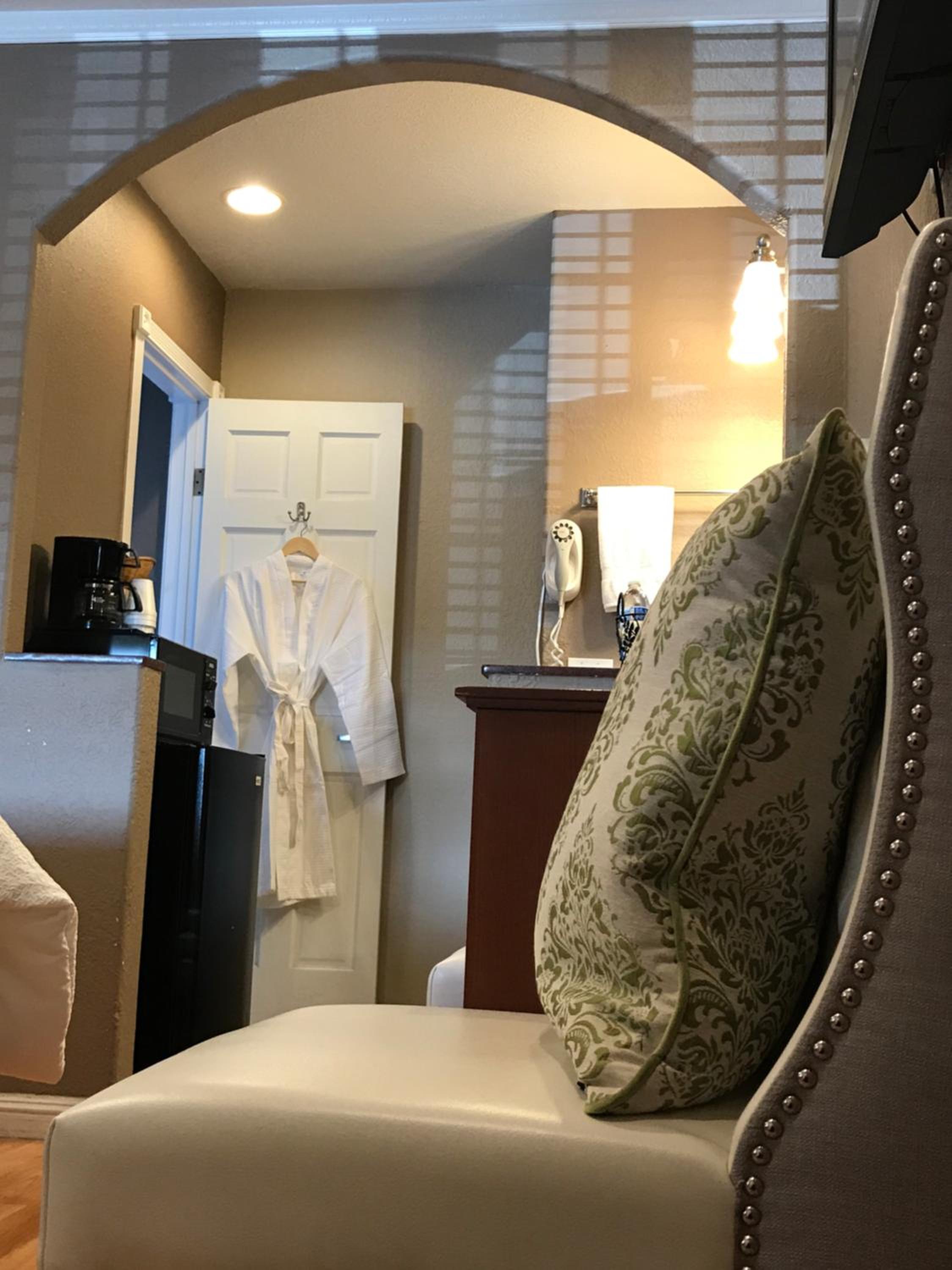 Queen Room - Photo 1