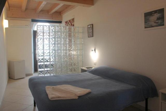 Classic Double Room - Photo 3