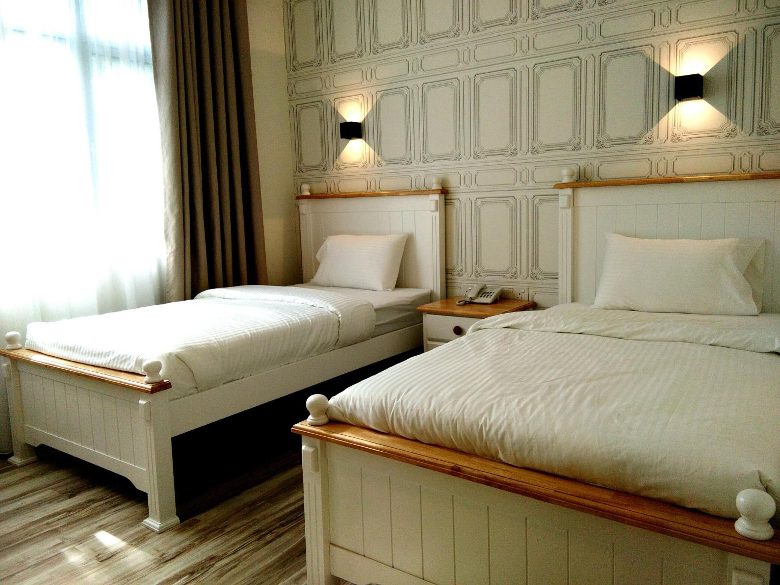 Standard Twin Room photo 2