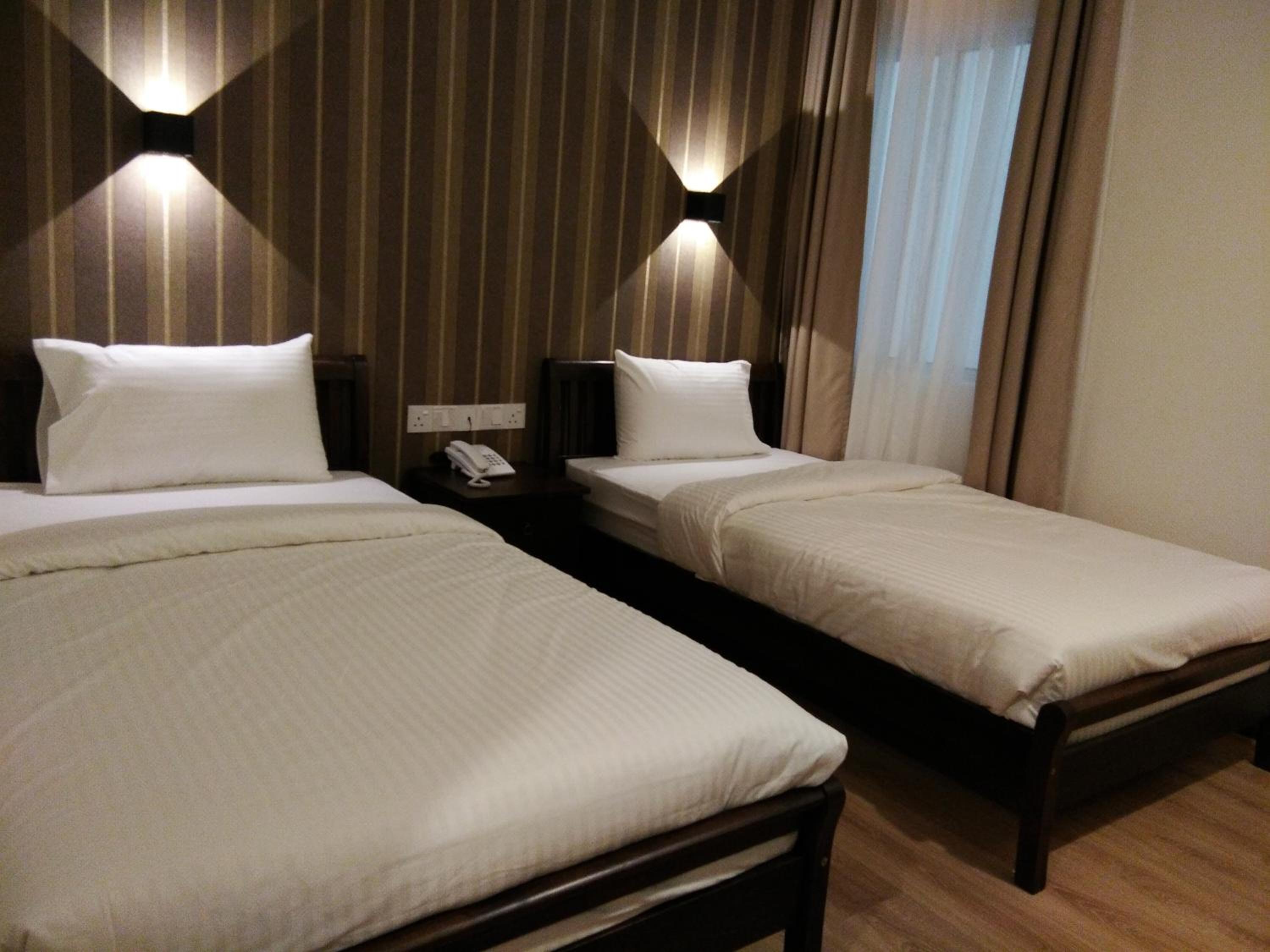 Standard Twin Room photo 3