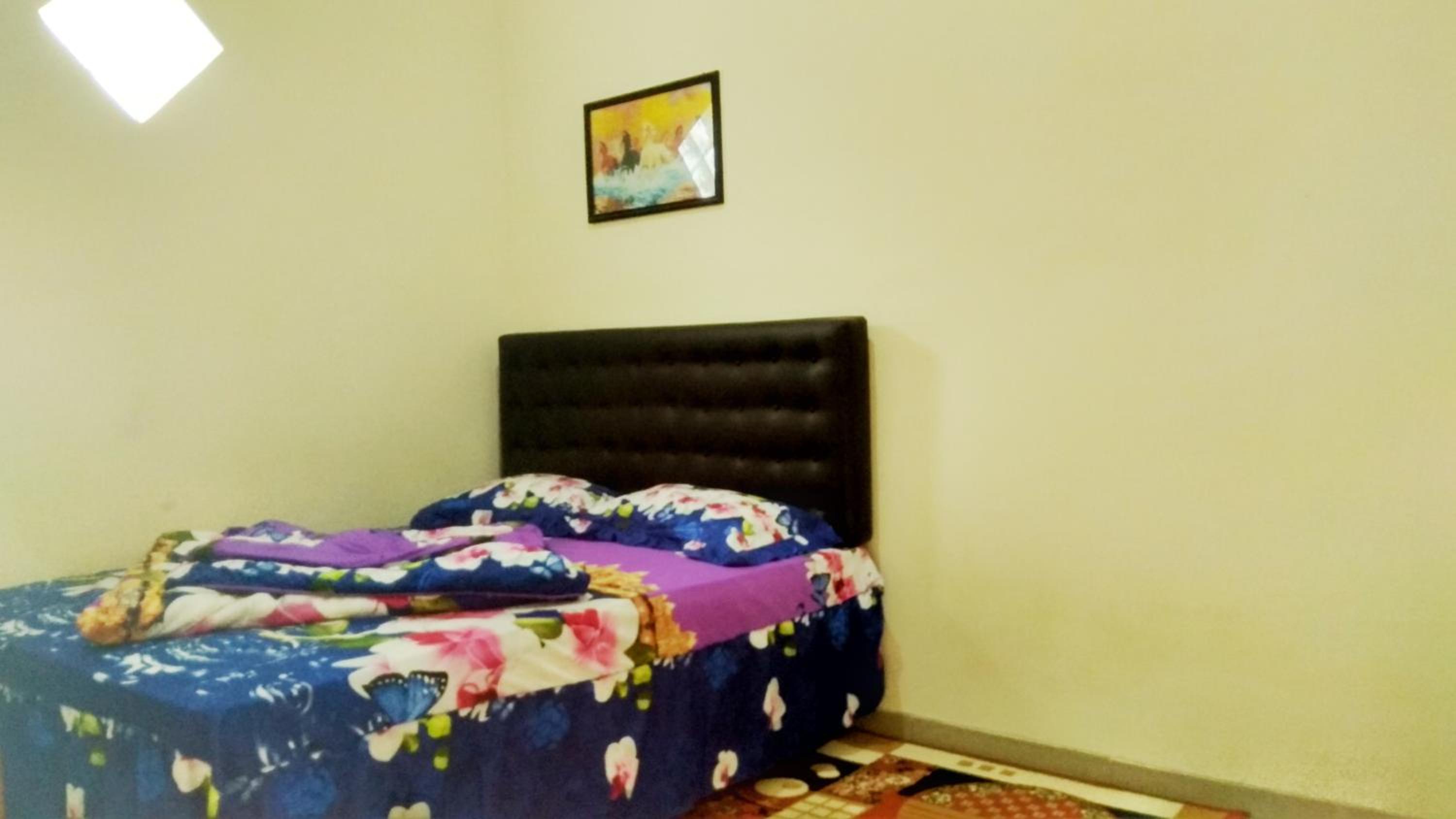 Deluxe Room (2 Adults + 1 Child) - Photo 3