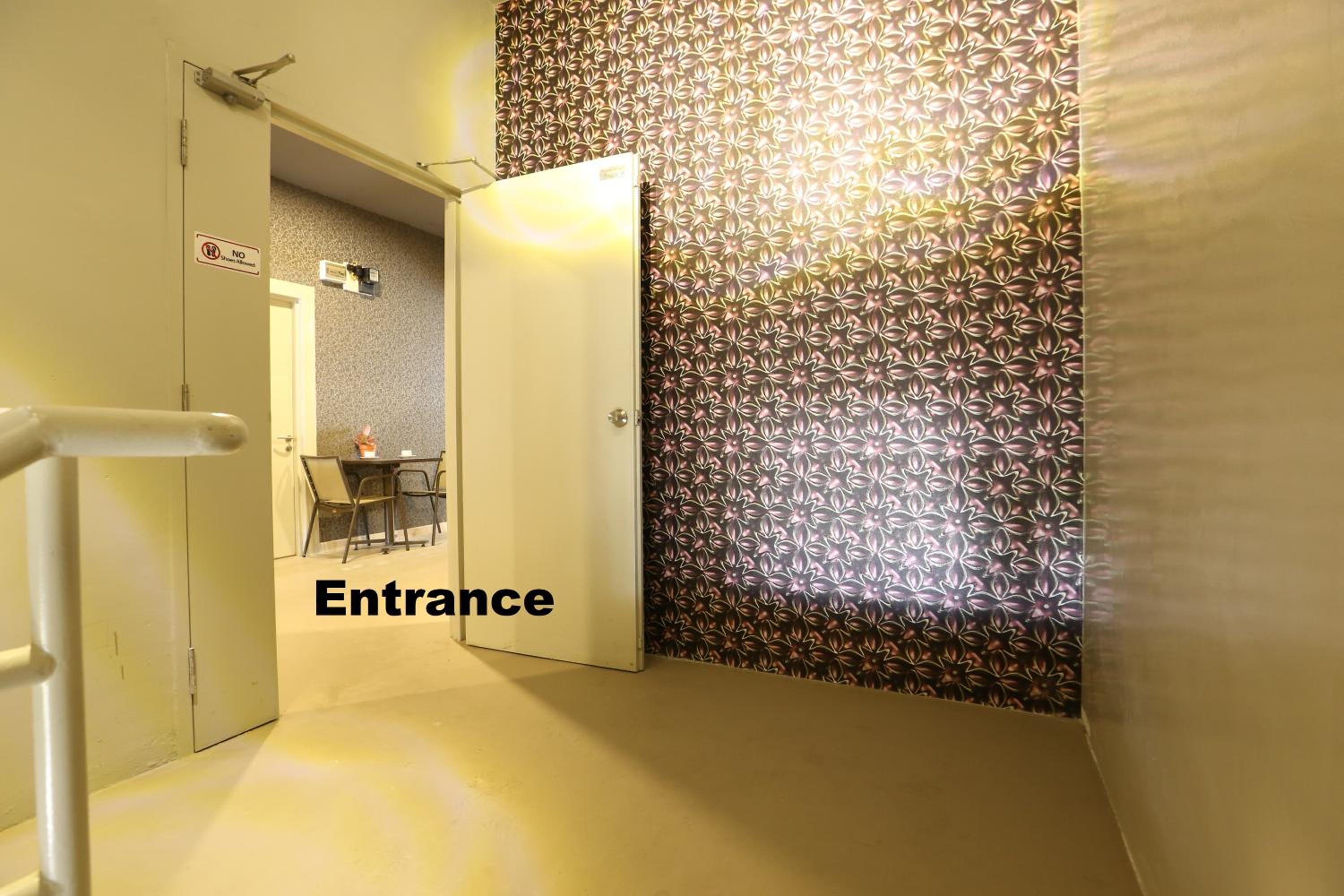 Double Room with Shared Bathroom