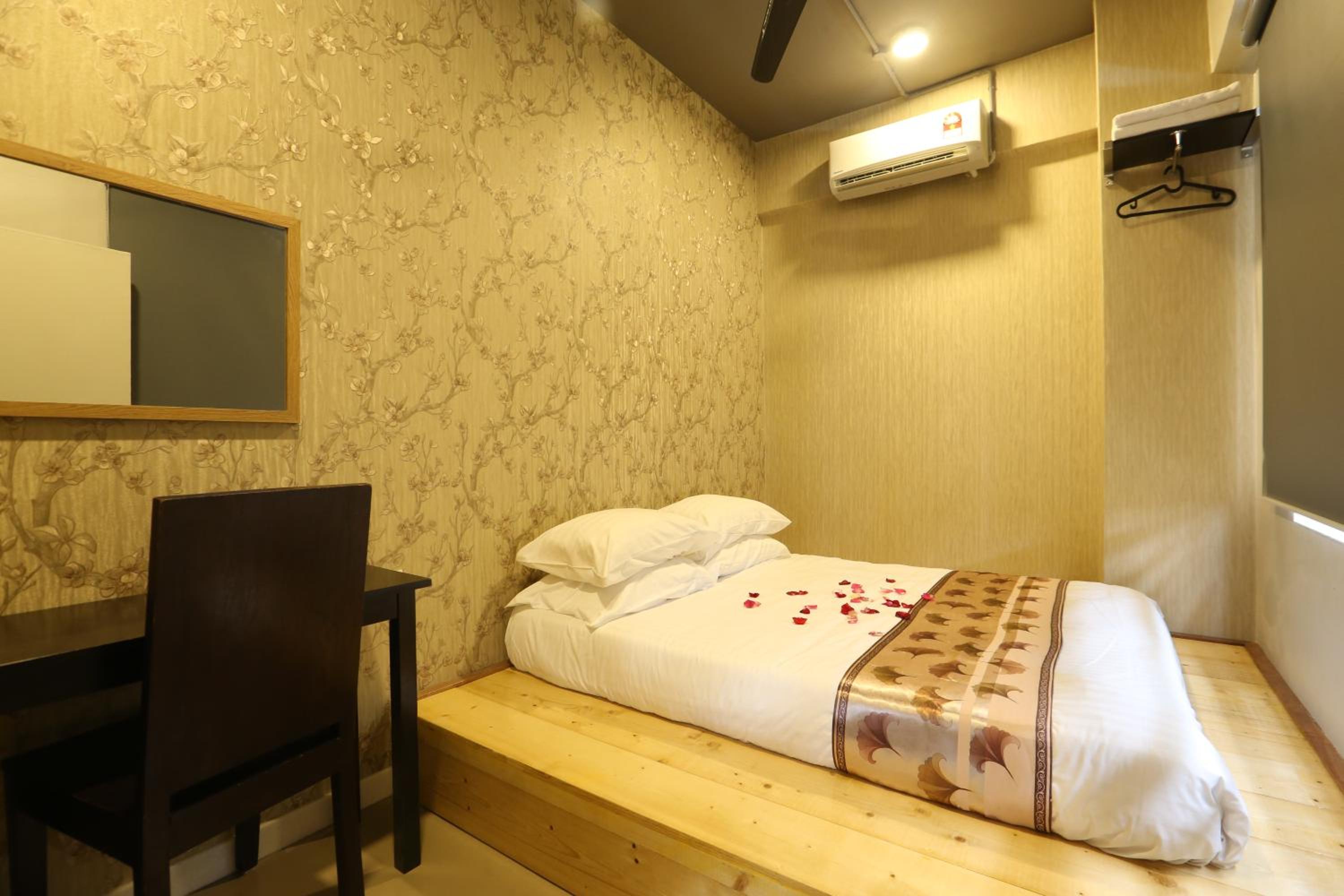 Queen Room with Shared Bathroom