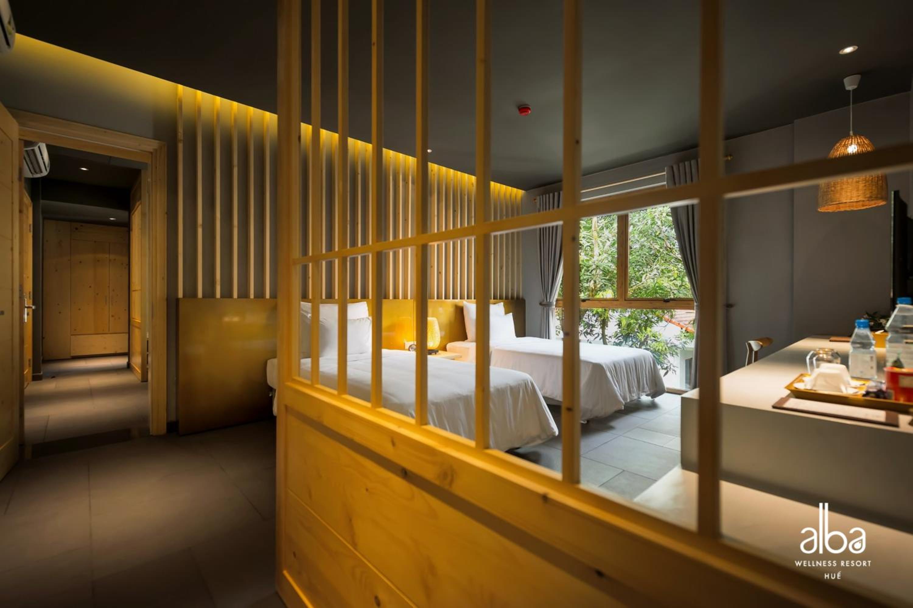 Premium Twin Deluxe - Daily Reflexology Treatment and Onsen