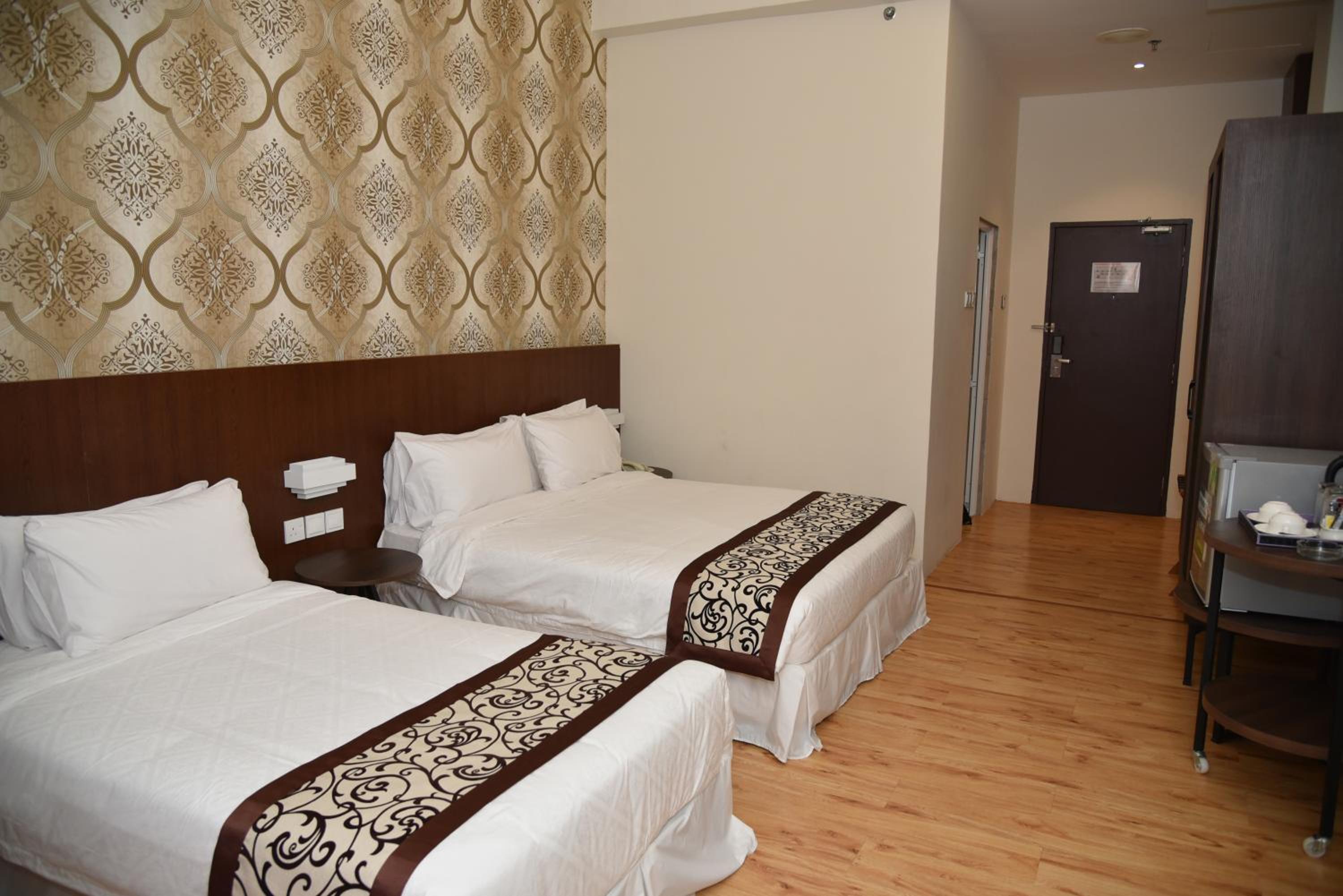 Deluxe Triple Room photo 2