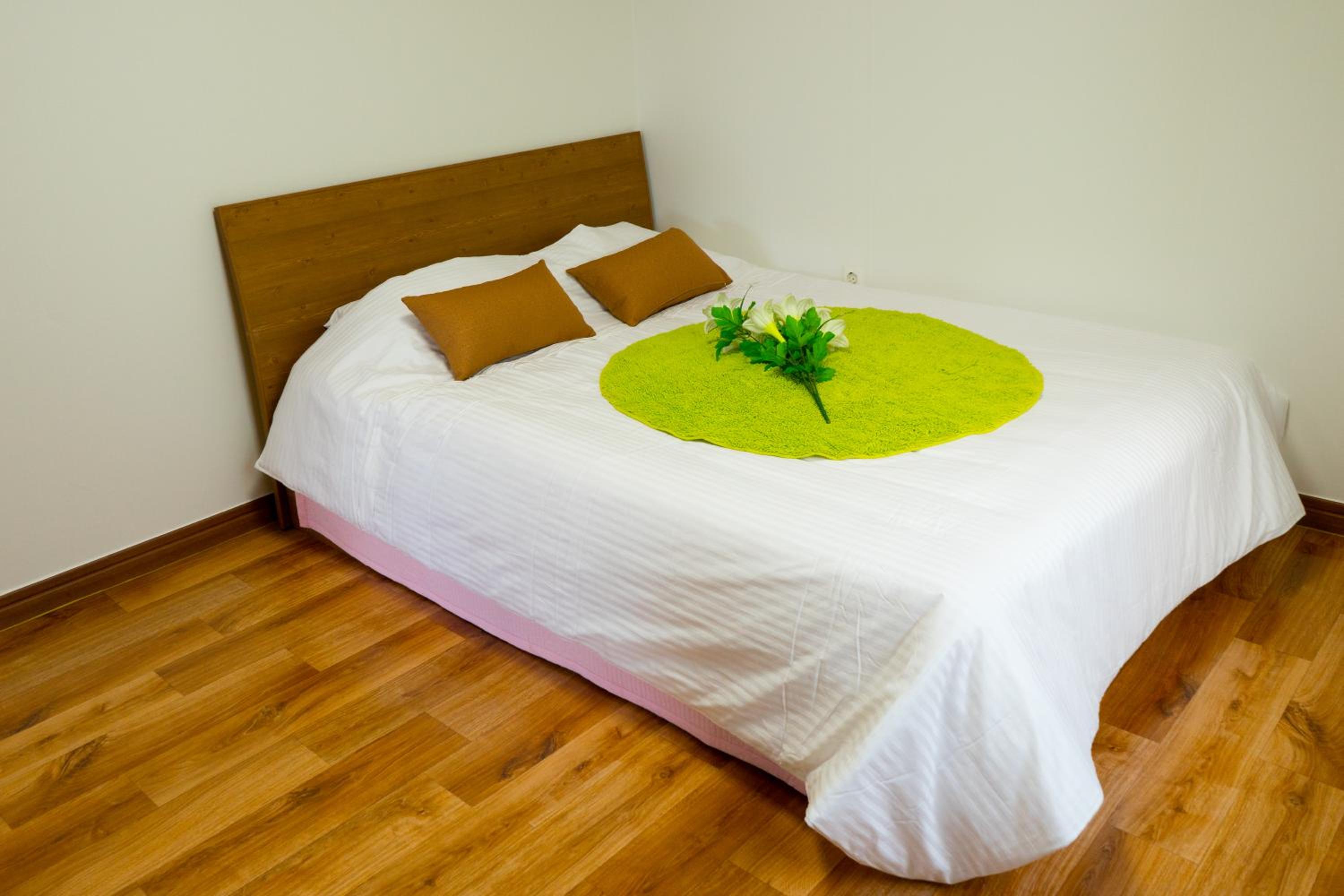 Superior One-Bedroom Apartment