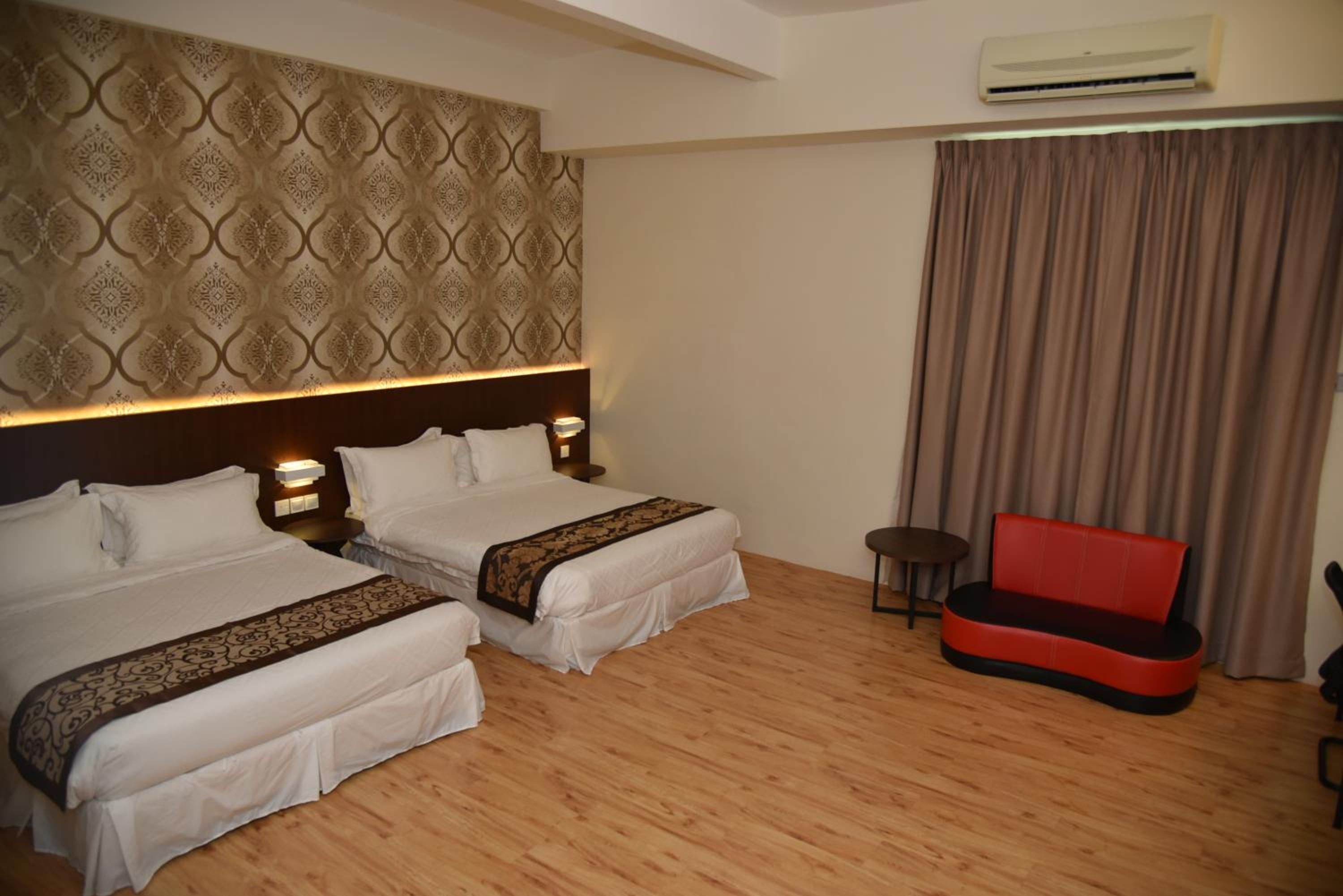 Deluxe Quadruple Room photo 3