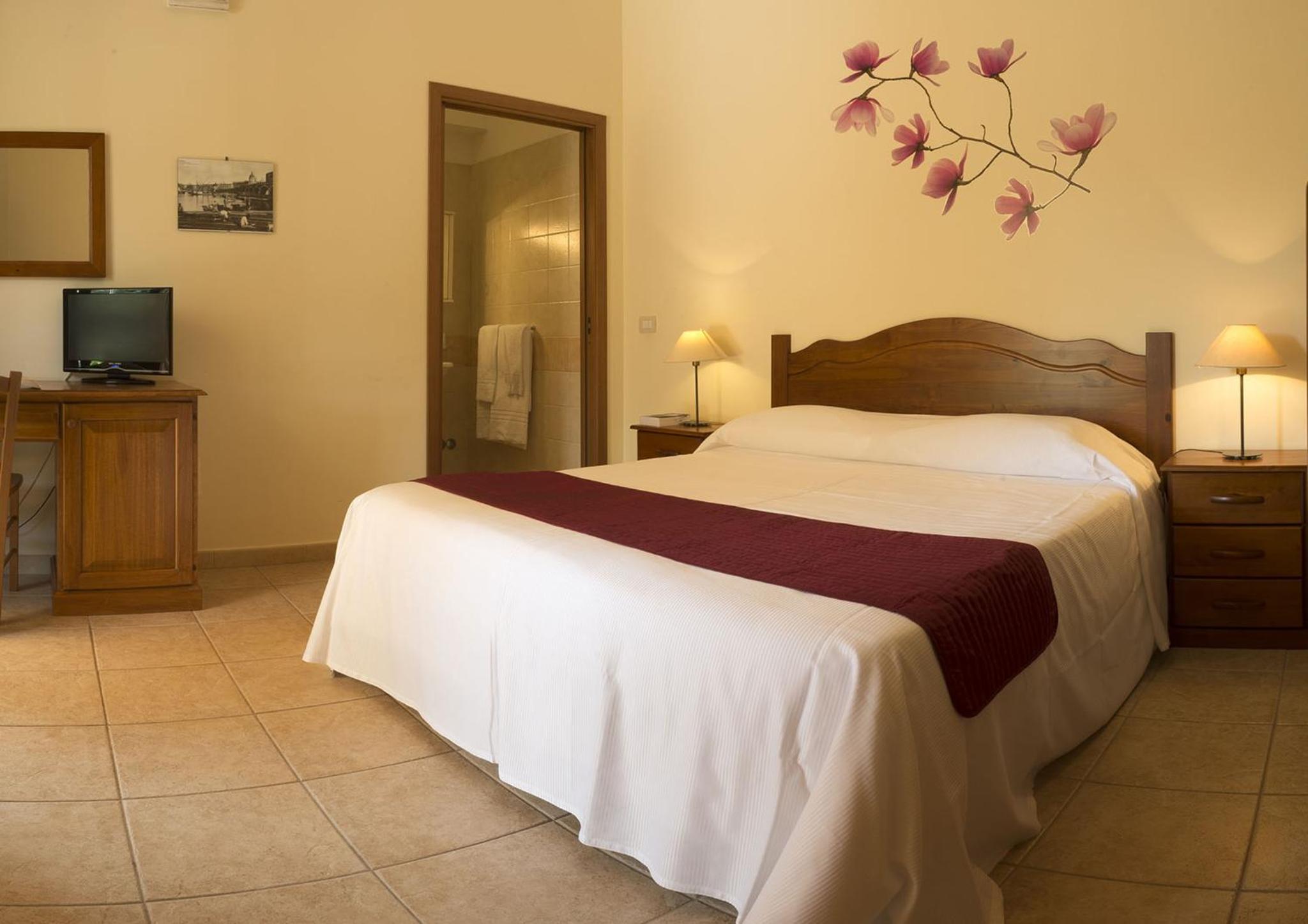 Double Room with Terrace - Photo 1